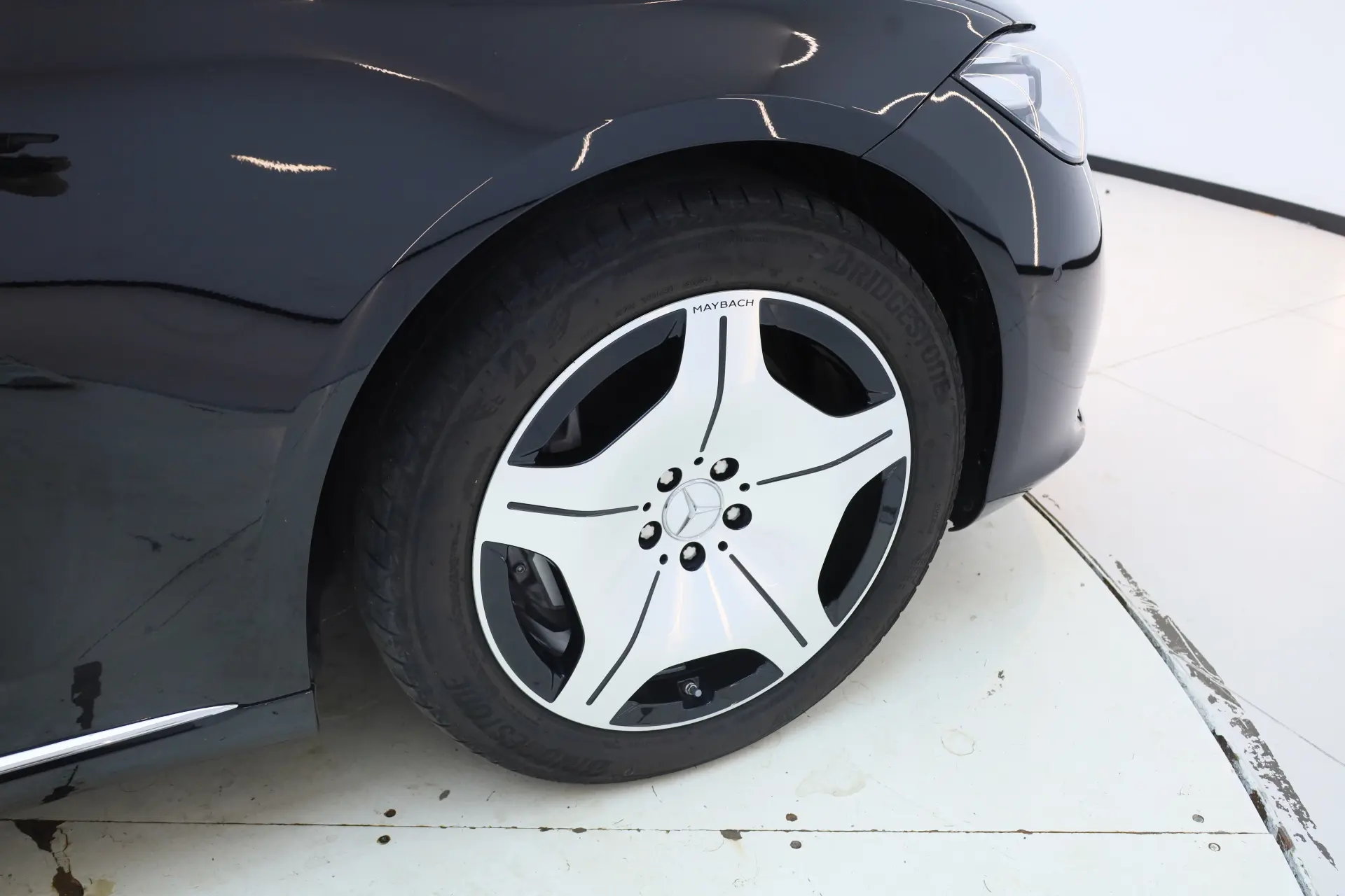 Mercedes-Benz S 480 4MATIC, 2025 11