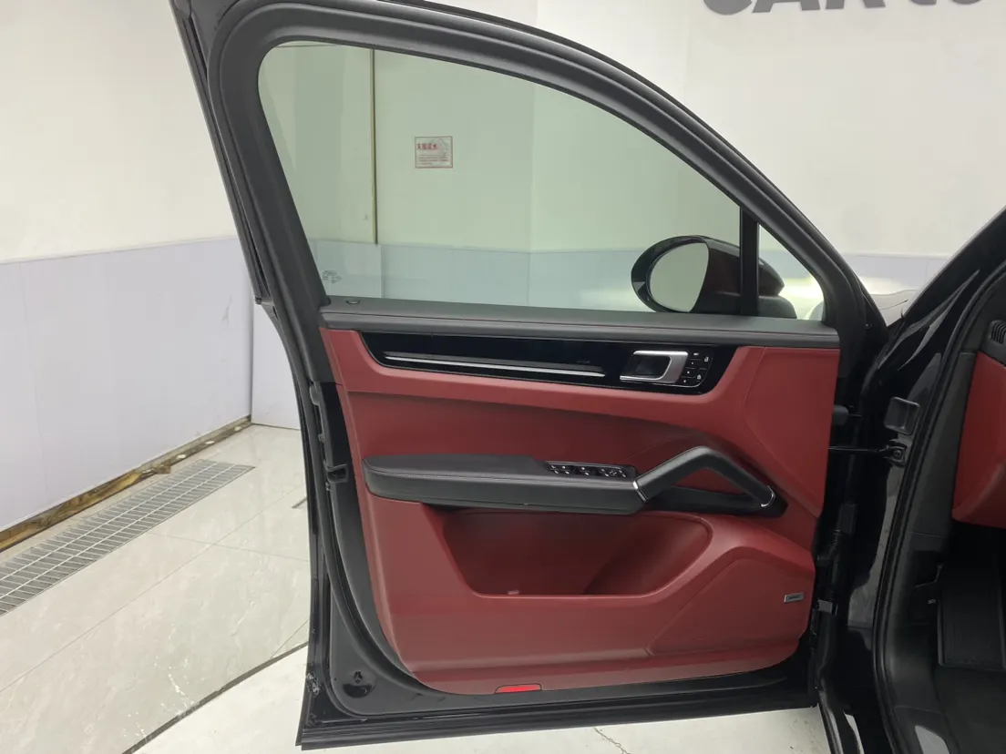 Porsche Cayenne, 2022 16