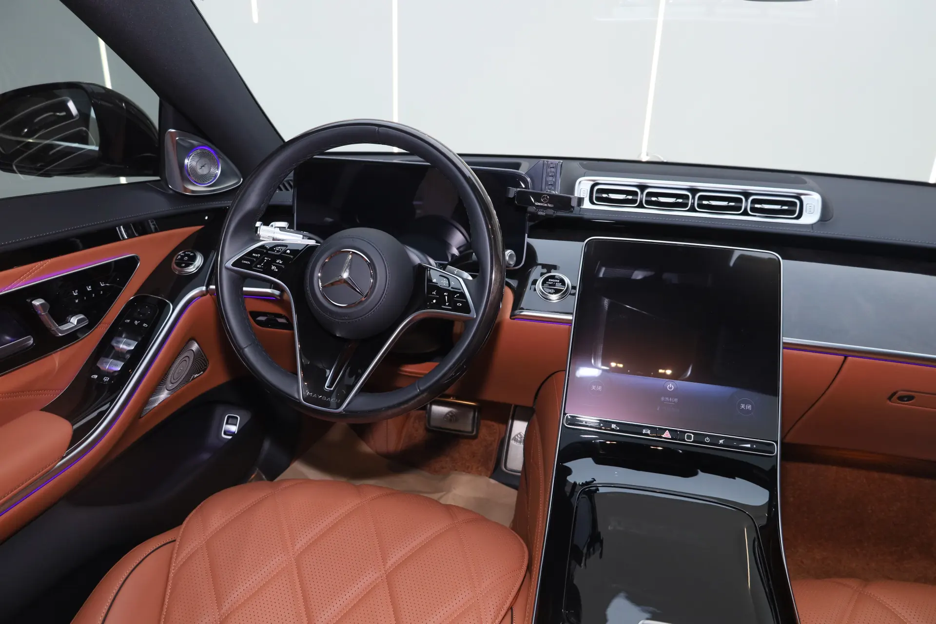 Mercedes-Benz S 480 4MATIC, 2025 29
