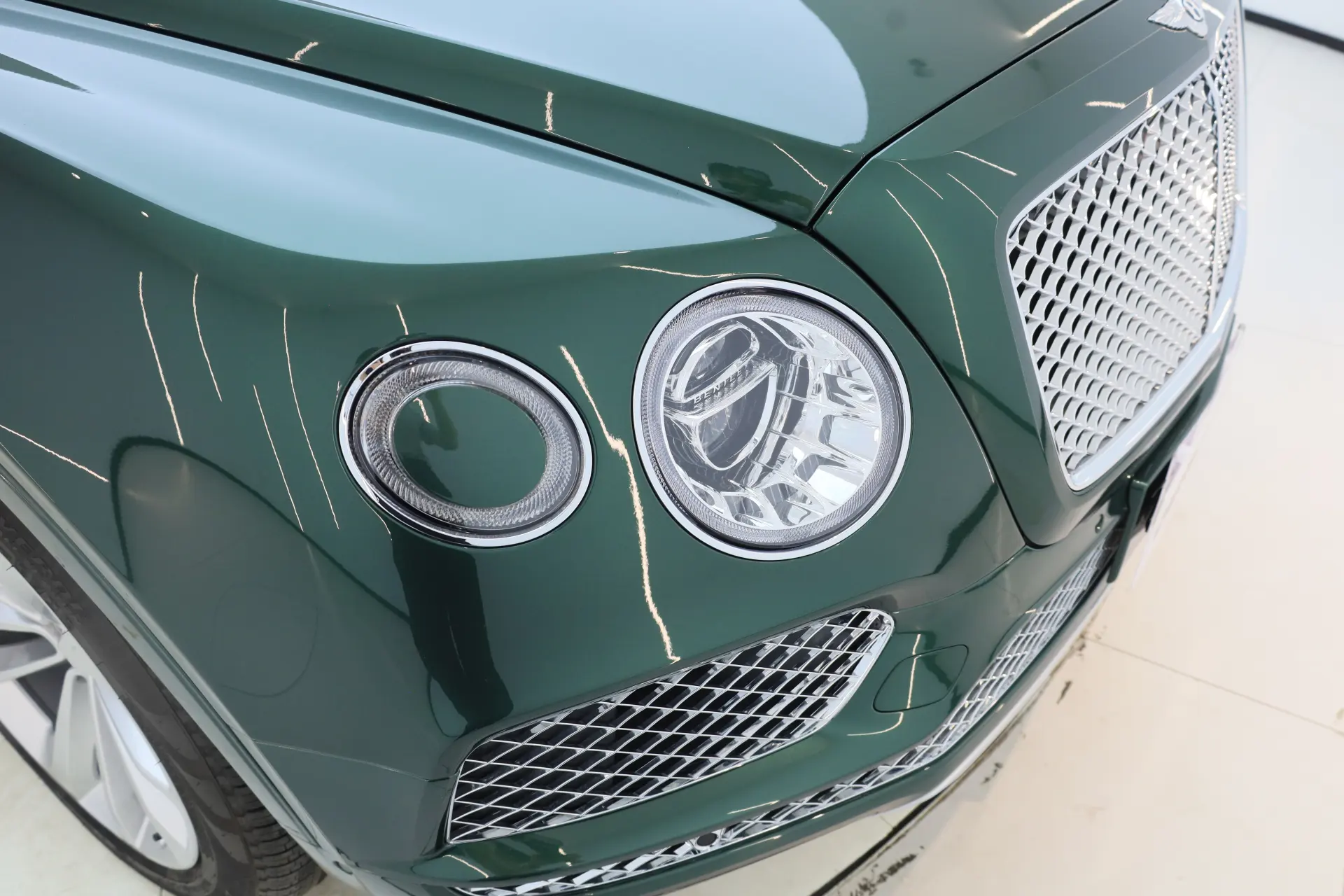 Bentley Bentayga, 2020 9
