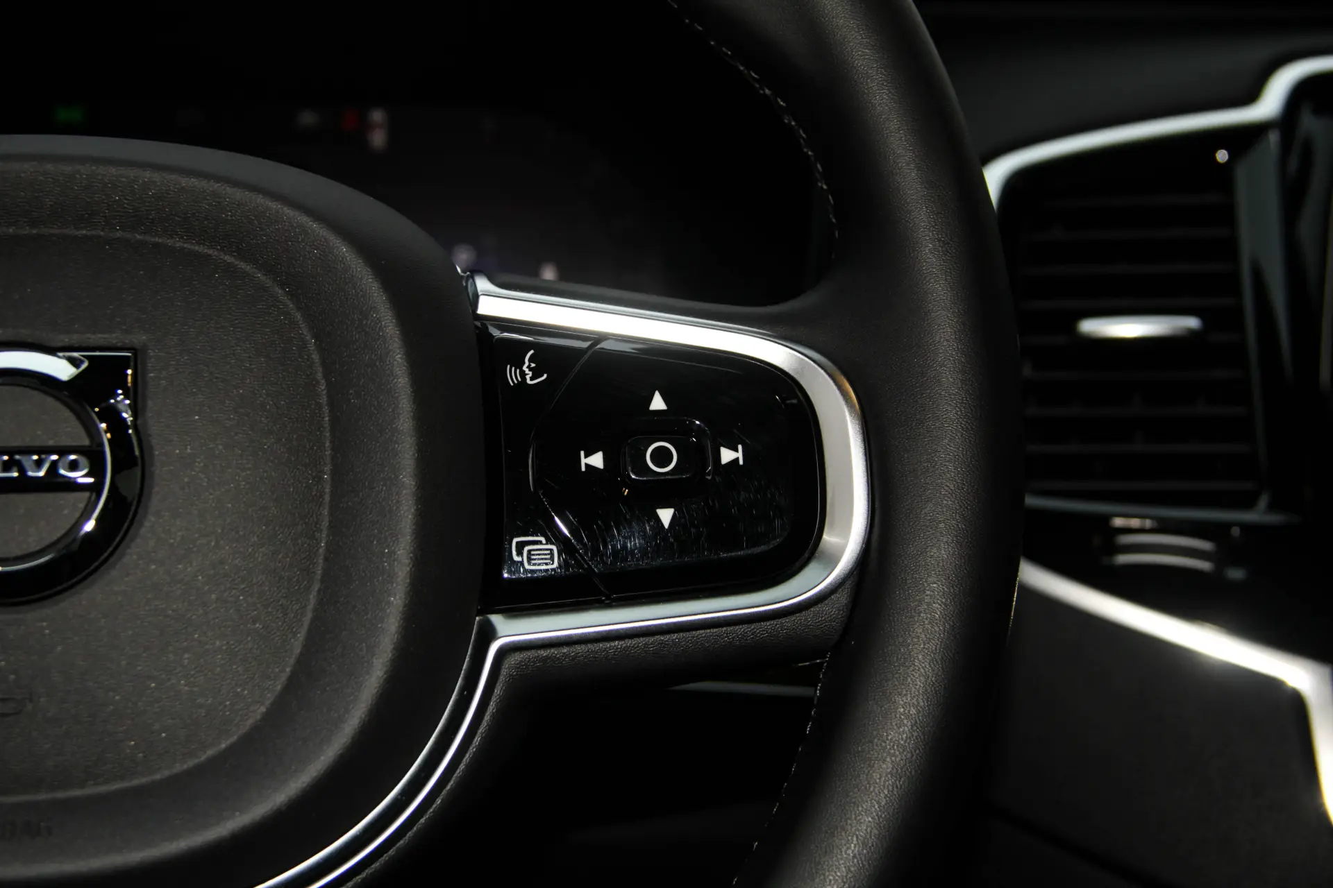 Volvo XC90, 2023 23