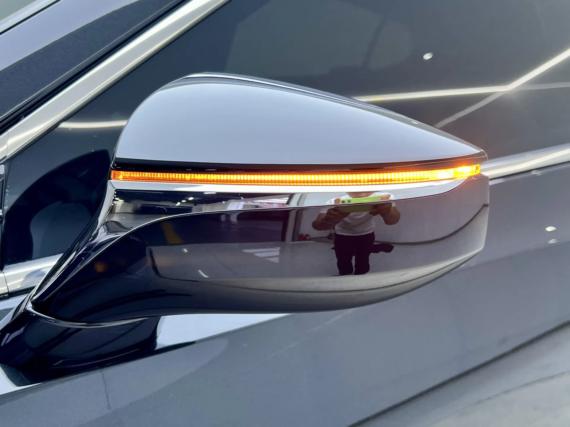 Lexus ES 200, 2022 8