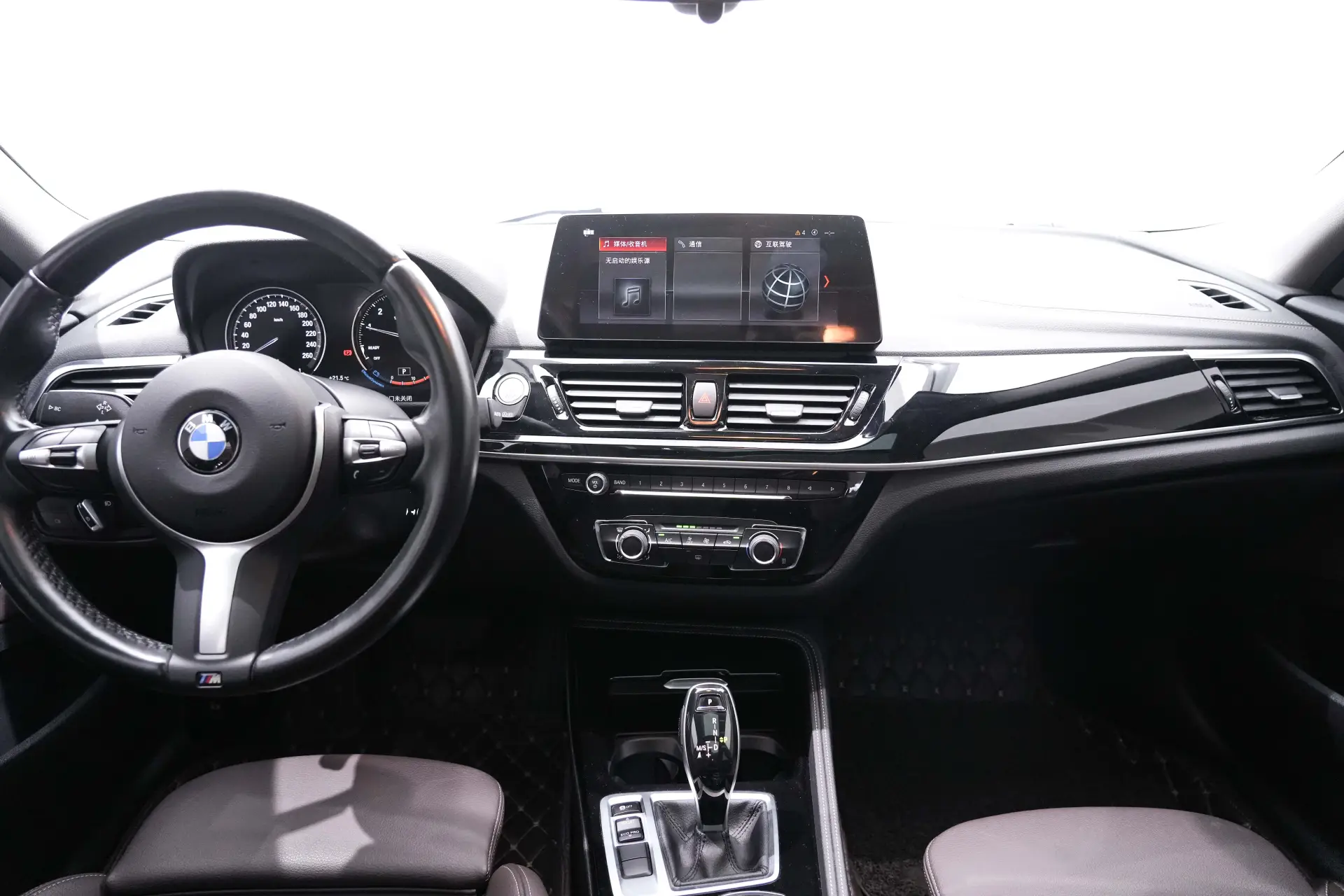 BMW 120i, 2023 15