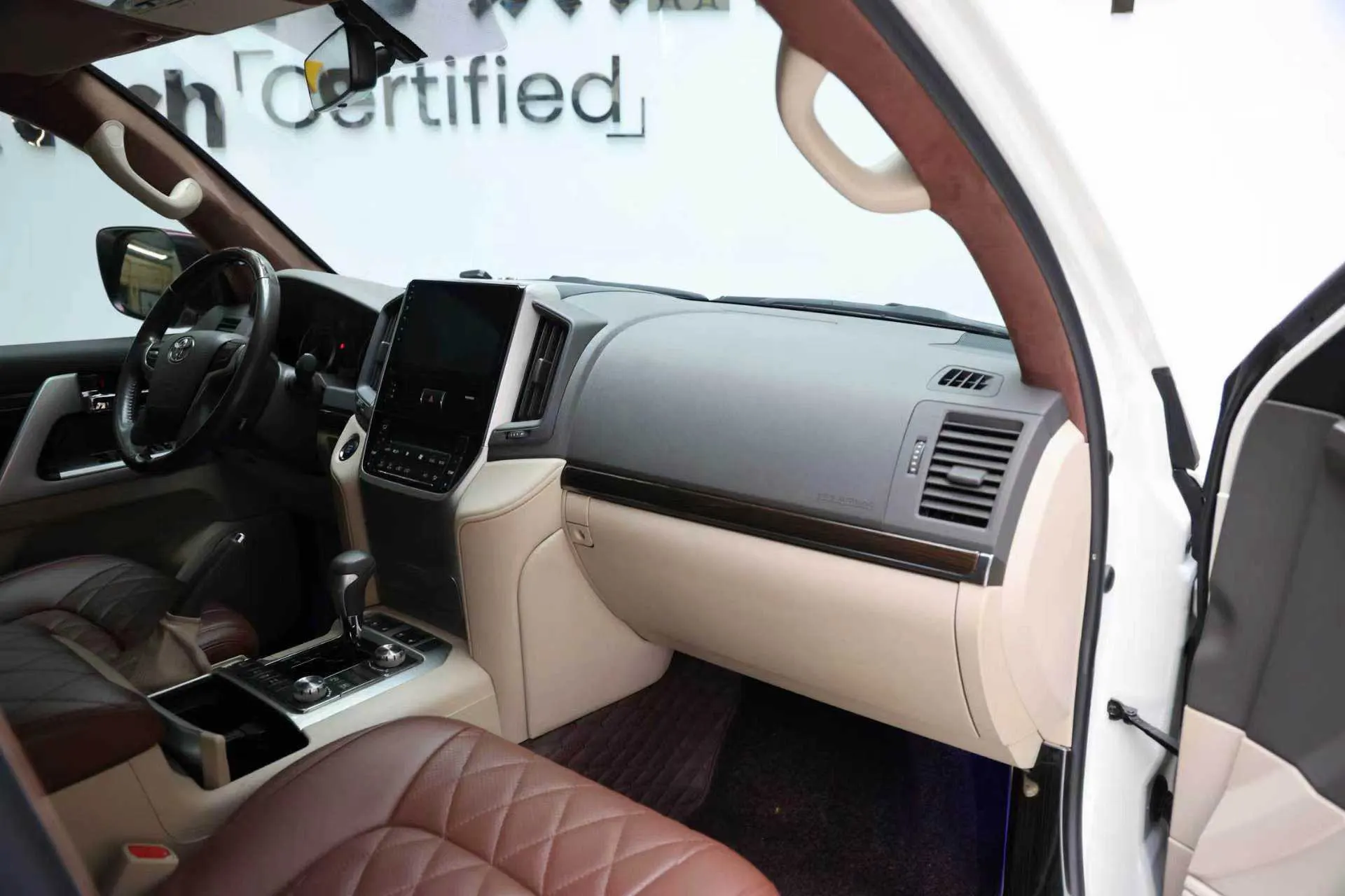 Toyota Land Cruiser, 2020 11