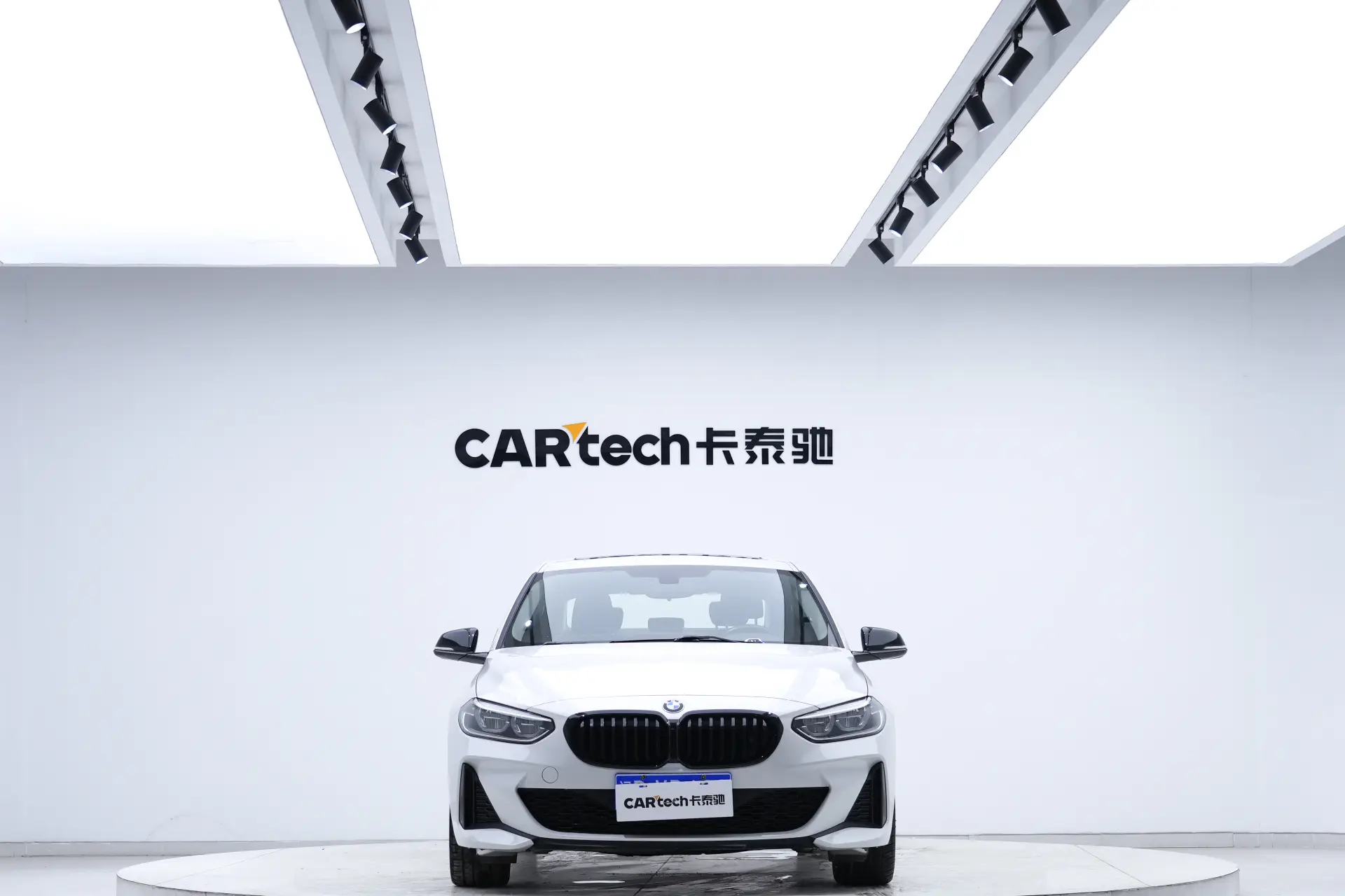 BMW 120i, 2023 3