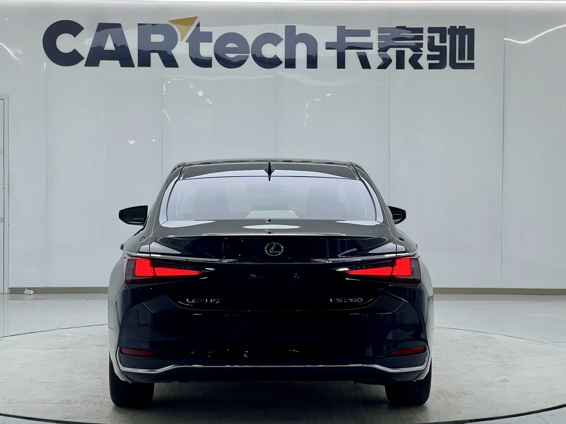 Lexus ES 200, 2022 10