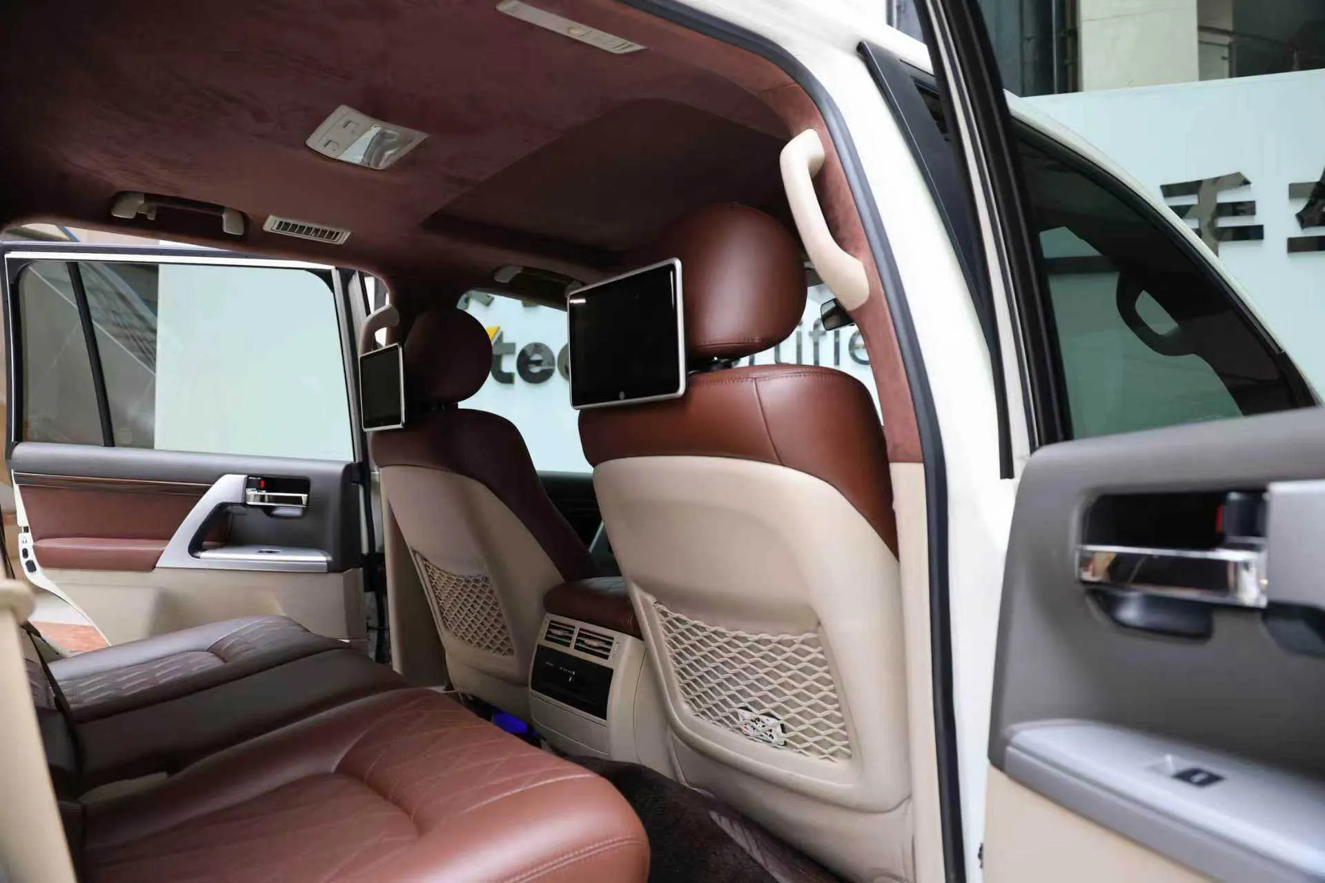 Toyota Land Cruiser, 2020 14