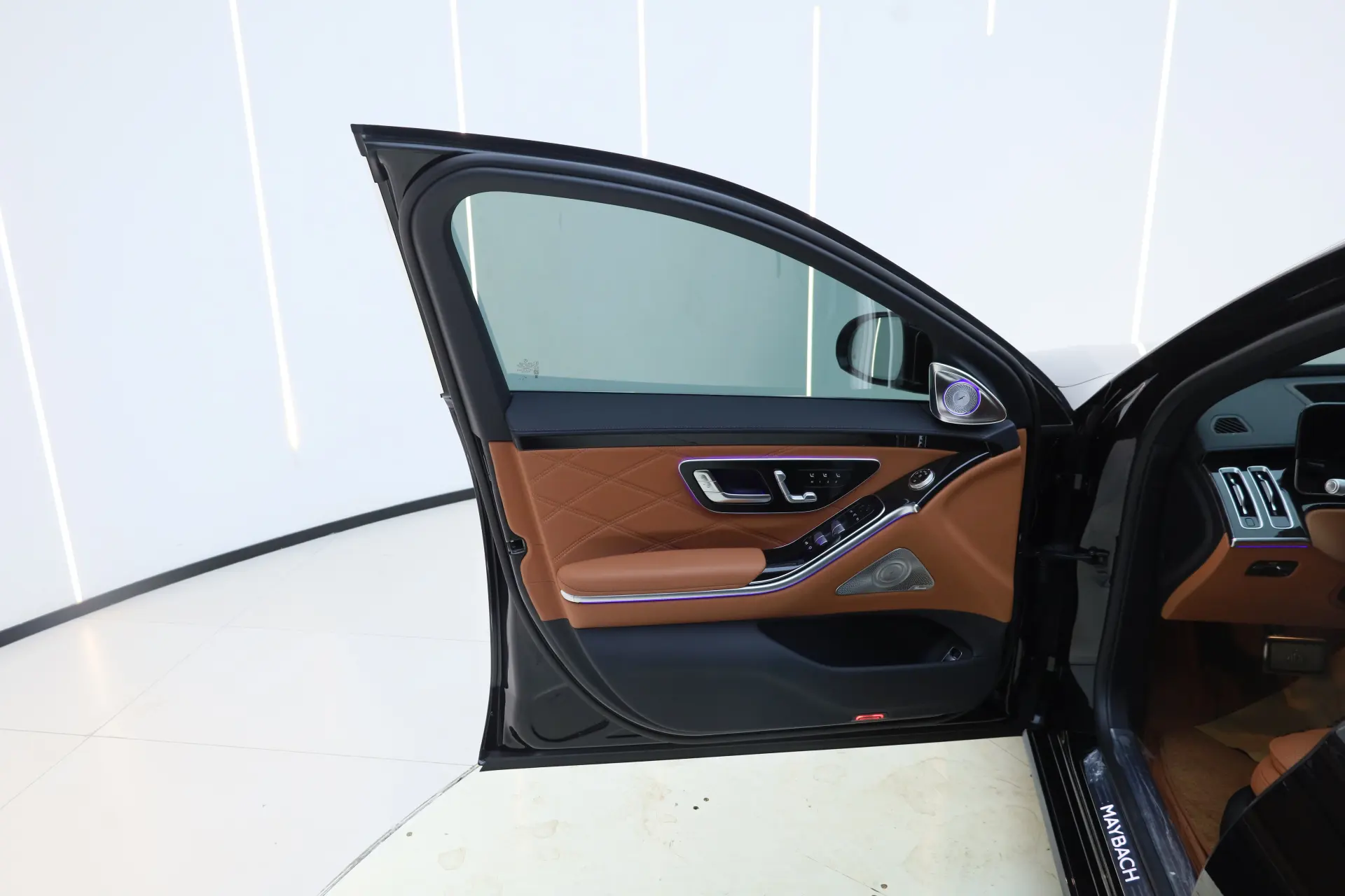Mercedes-Benz S 480 4MATIC, 2025 28