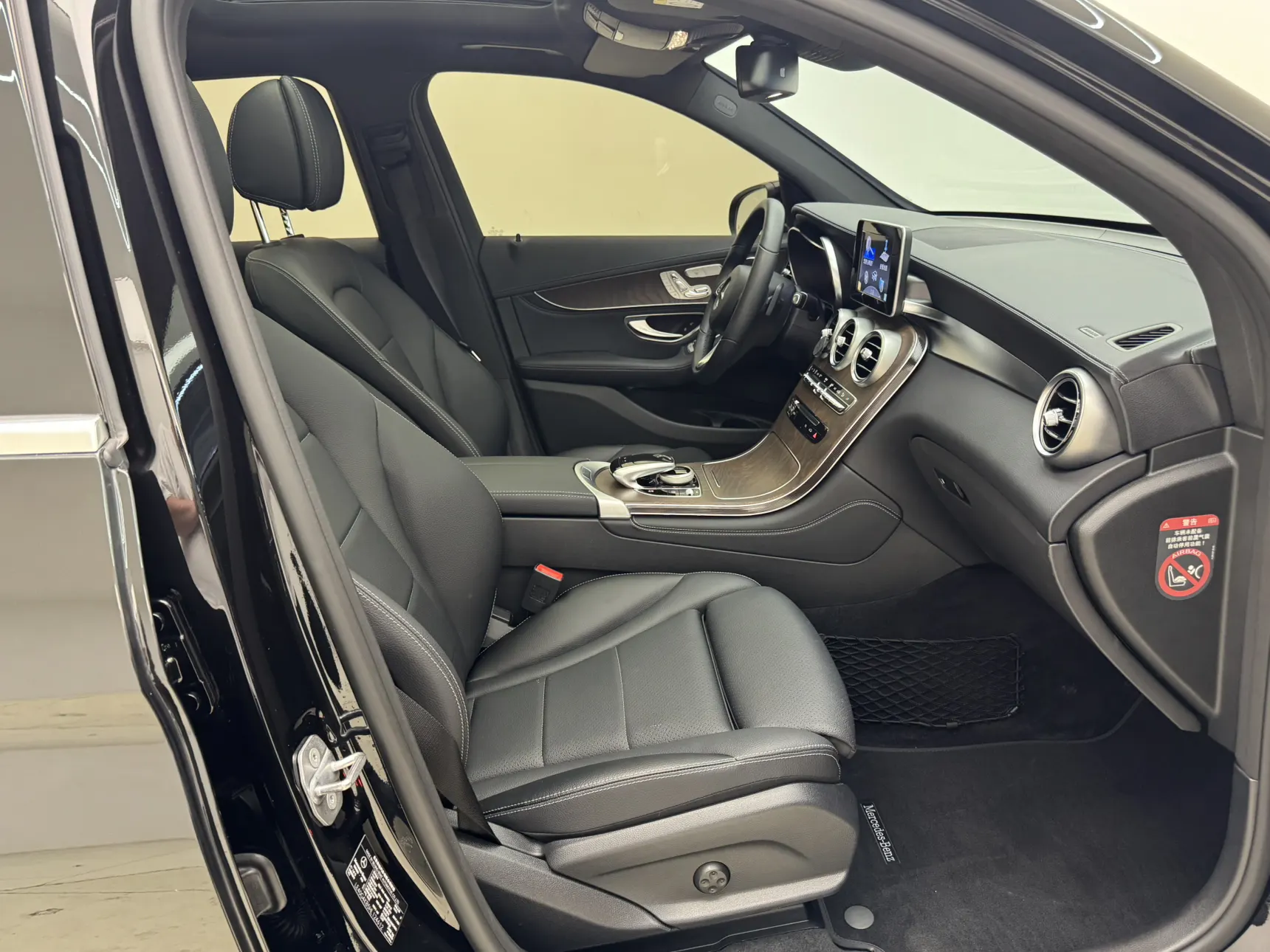 Mercedes-Benz GLC 300 4MATIC, 2017 15