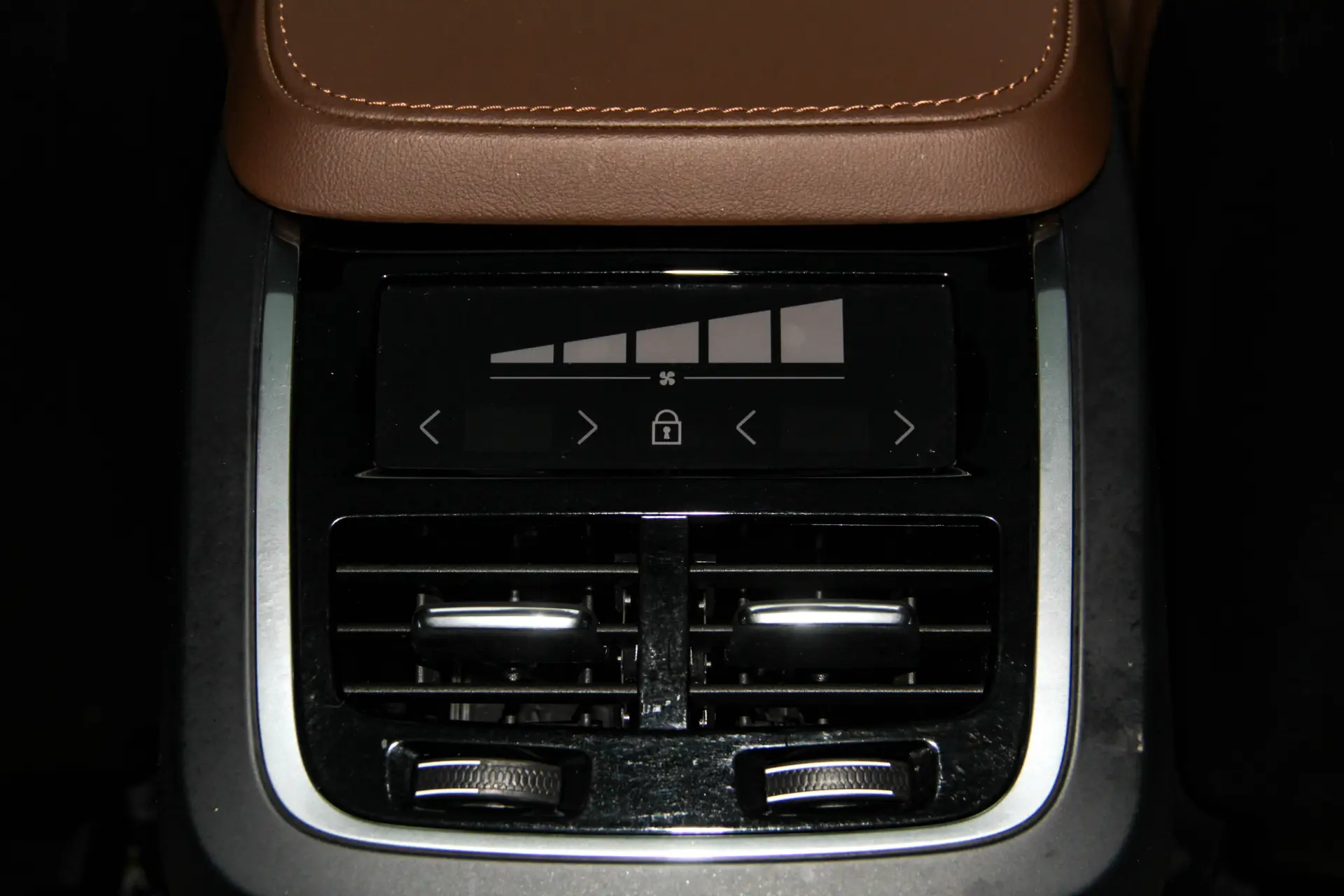 Volvo XC90, 2023 26