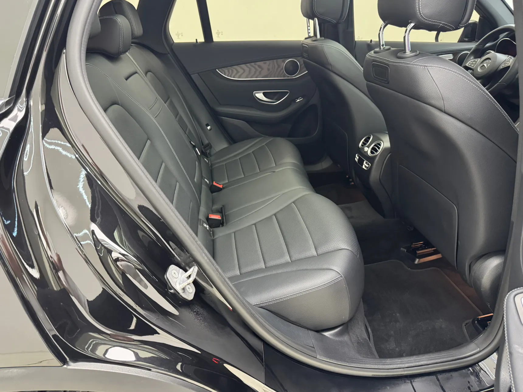 Mercedes-Benz GLC 300 4MATIC, 2017 22