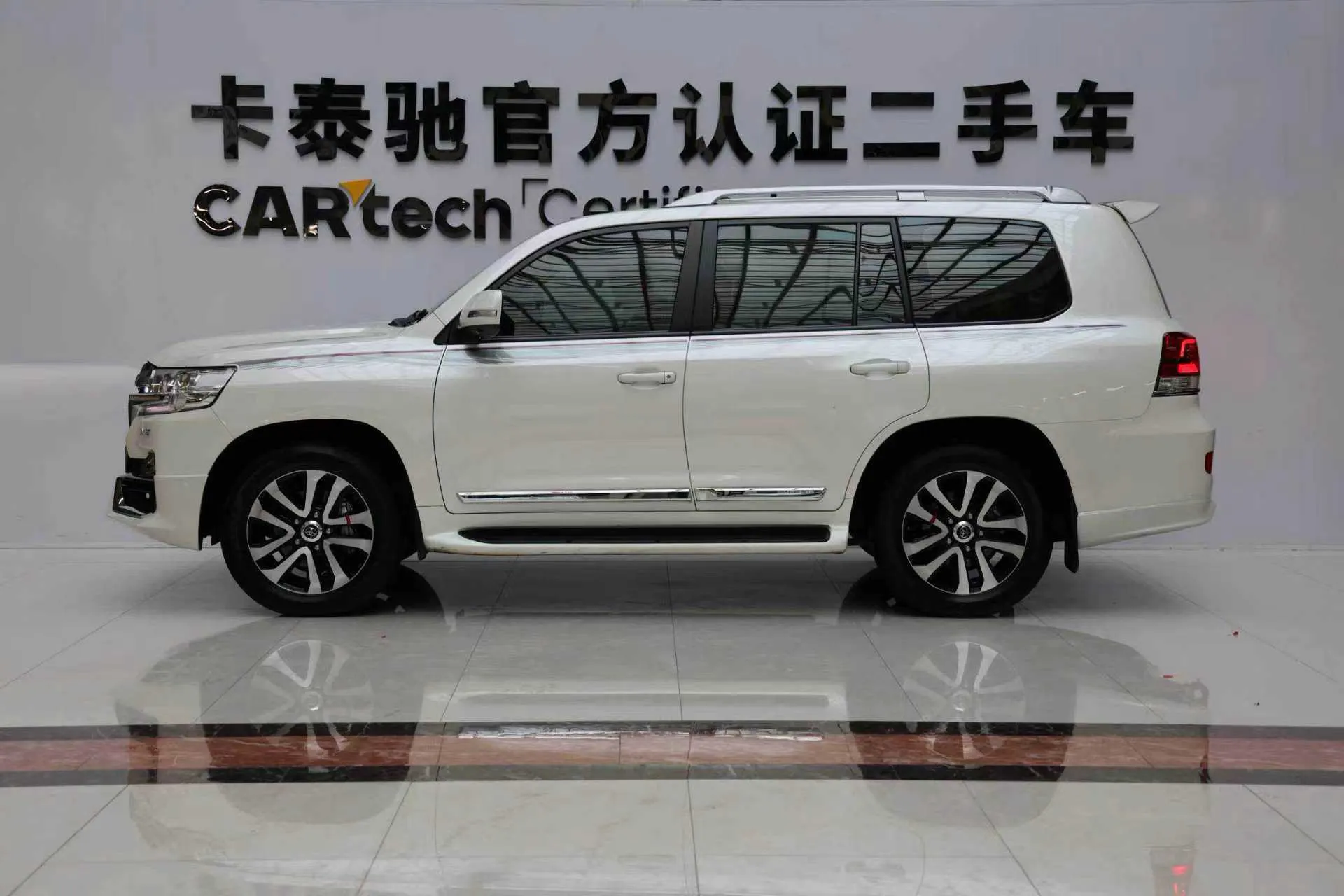 Toyota Land Cruiser, 2020 все фото