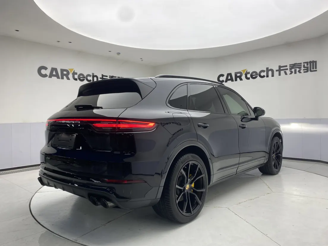 Porsche Cayenne, 2022 3