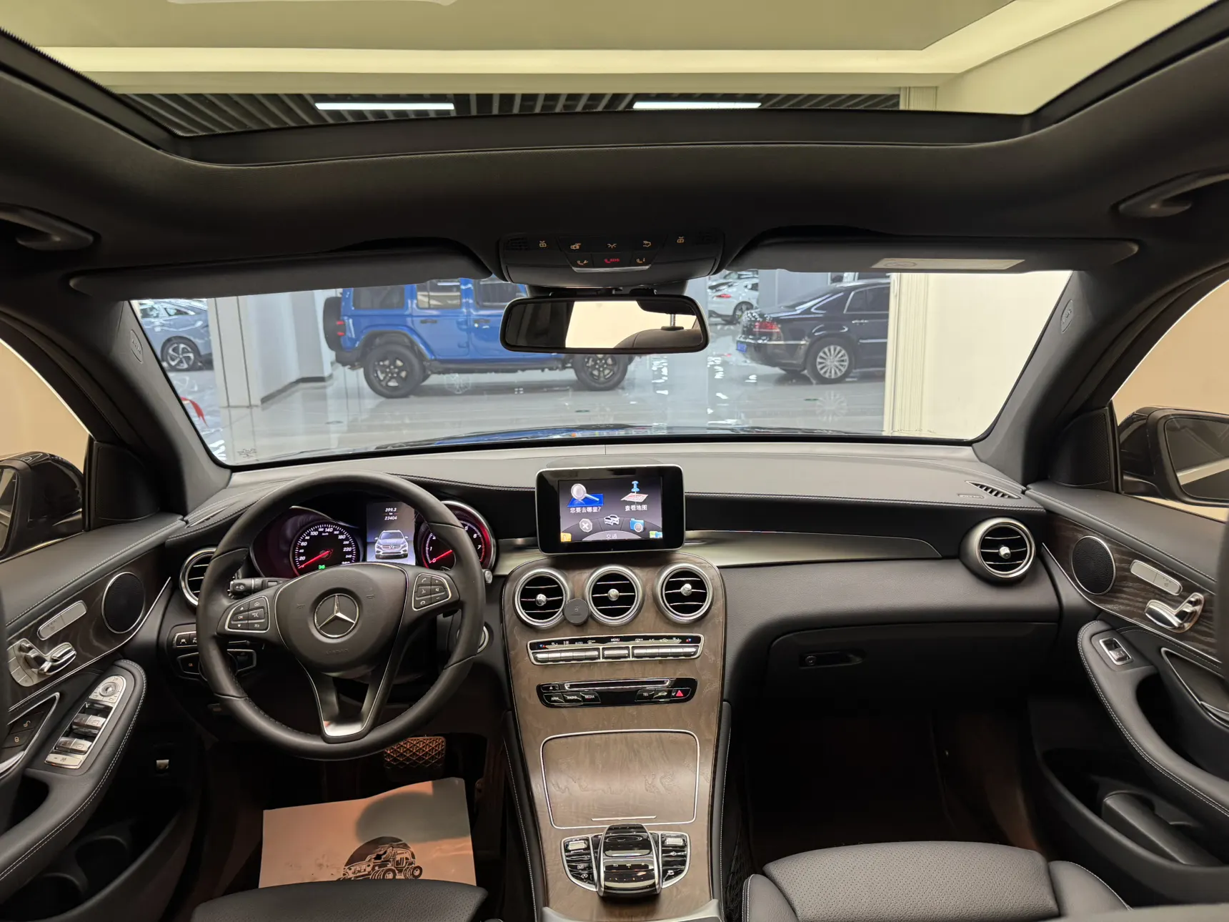 Mercedes-Benz GLC 300 4MATIC, 2017 11