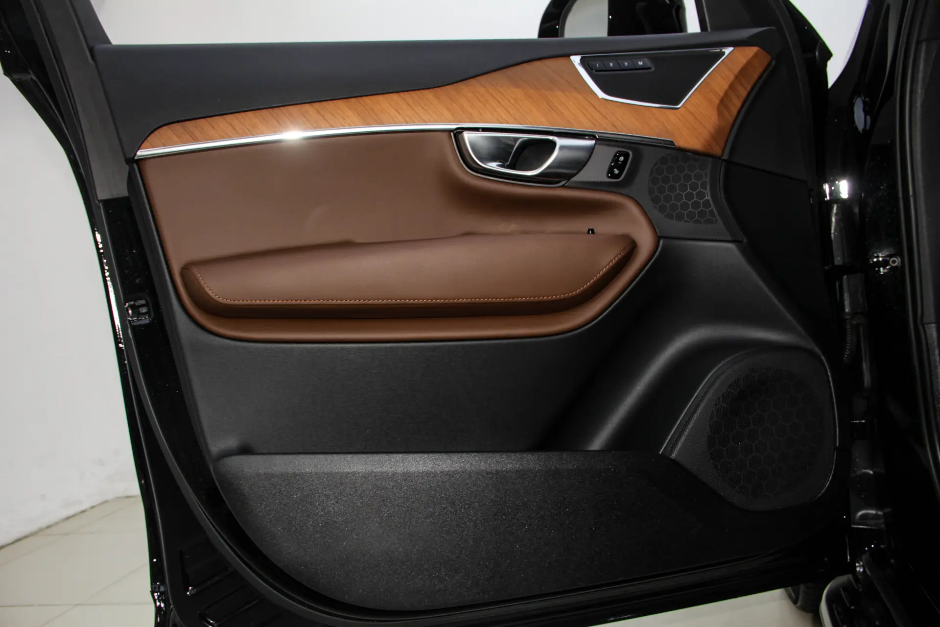 Volvo XC90, 2023 16