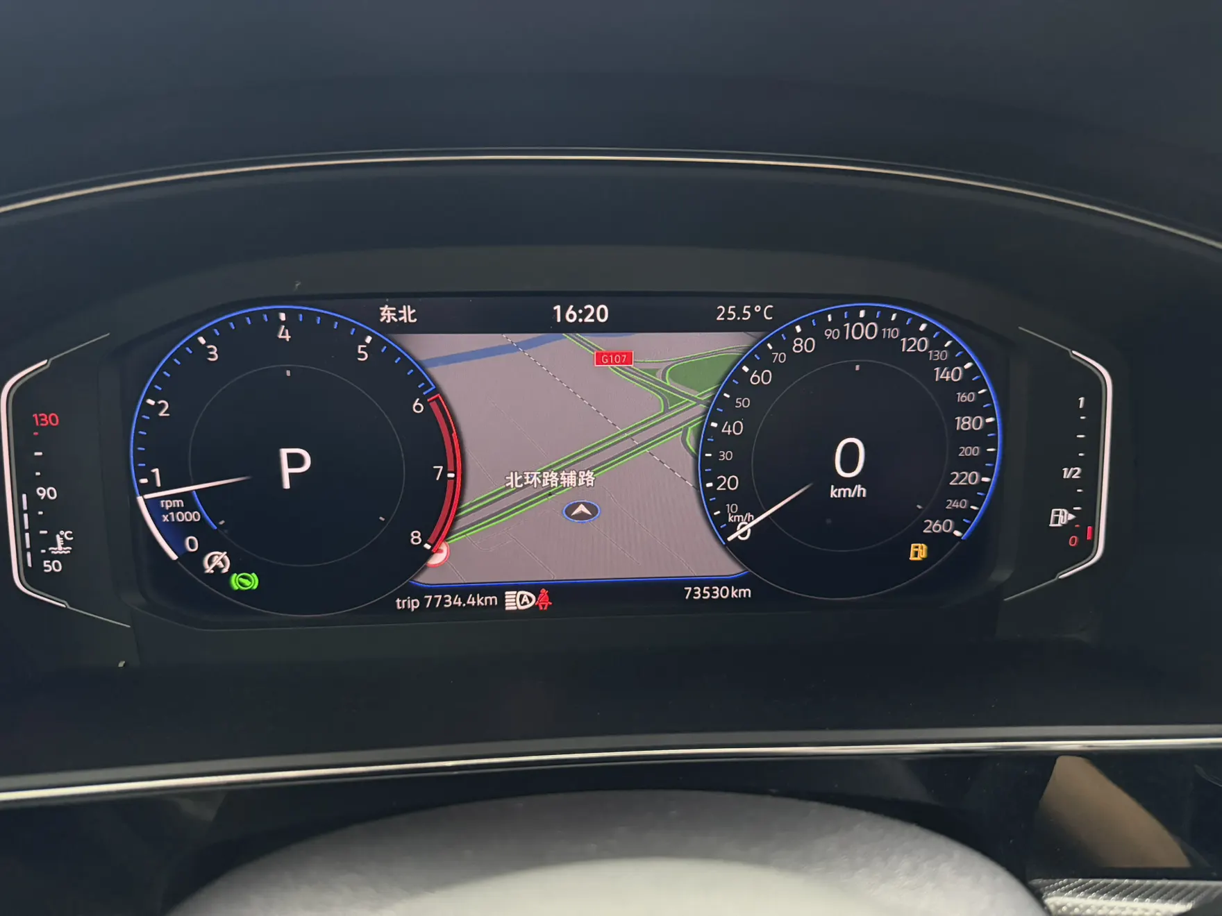 Volkswagen Passat, 2023 13