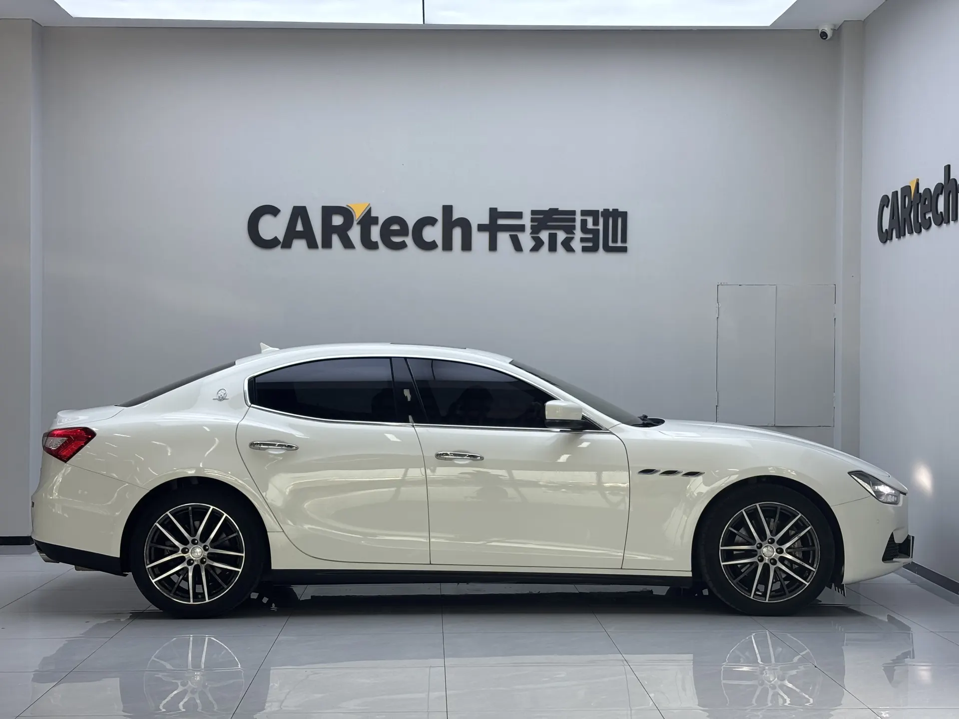 Maserati Ghibli, 2016 6