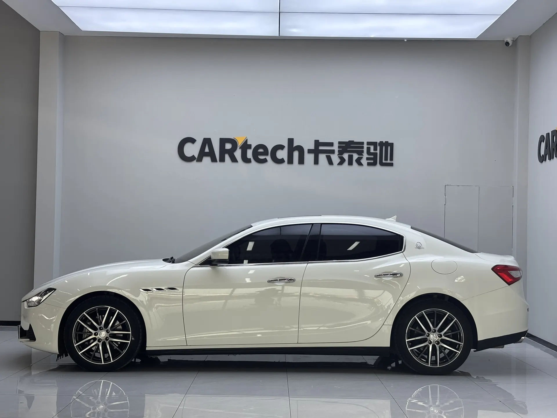 Maserati Ghibli, 2016 все фото