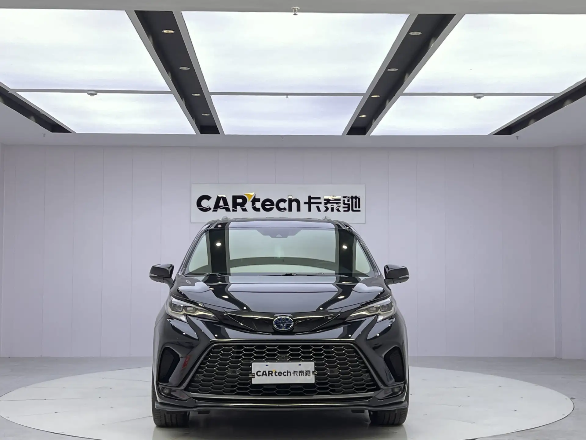 Toyota Granvia, 2023 2