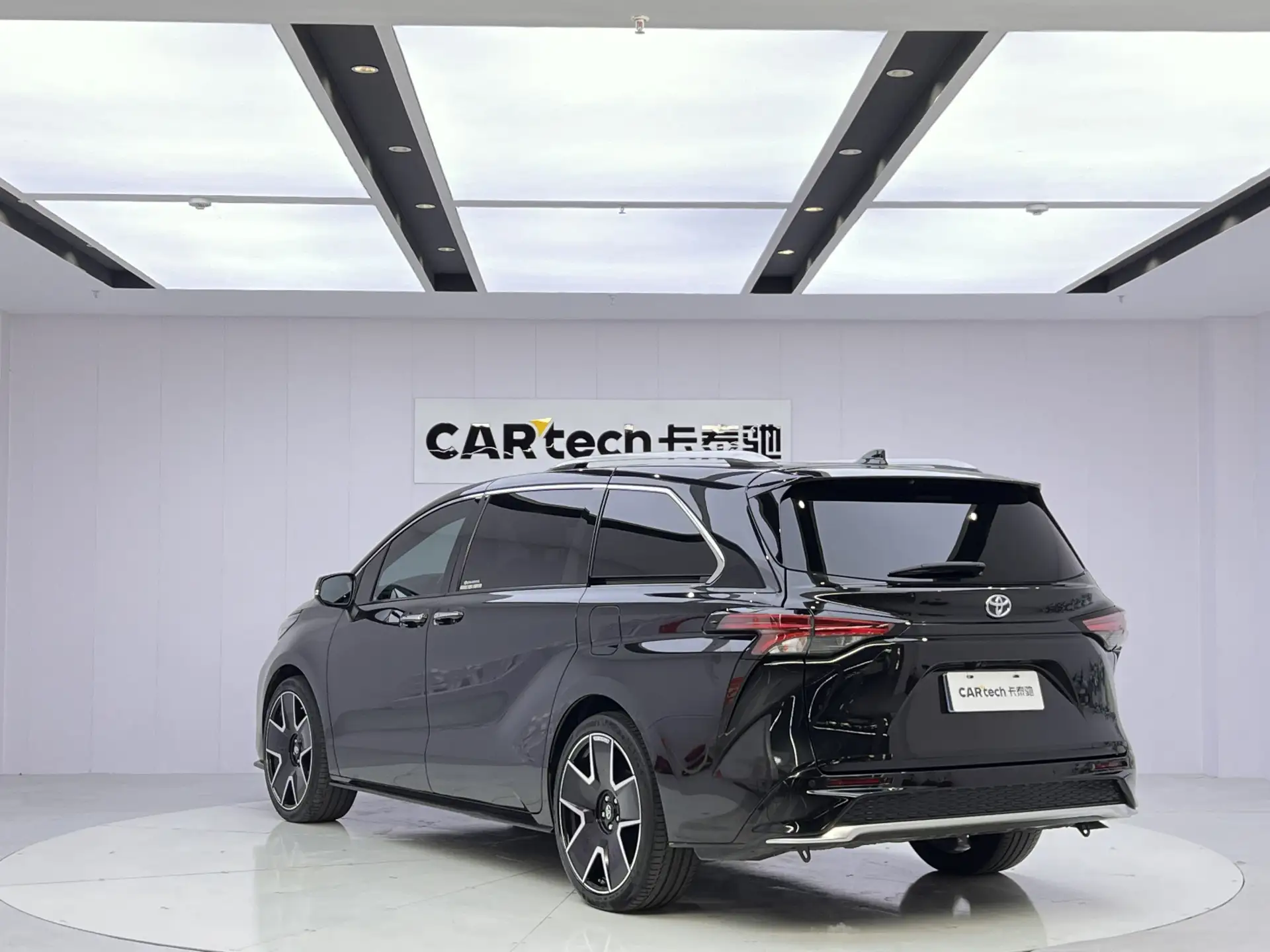Toyota Granvia, 2023 6