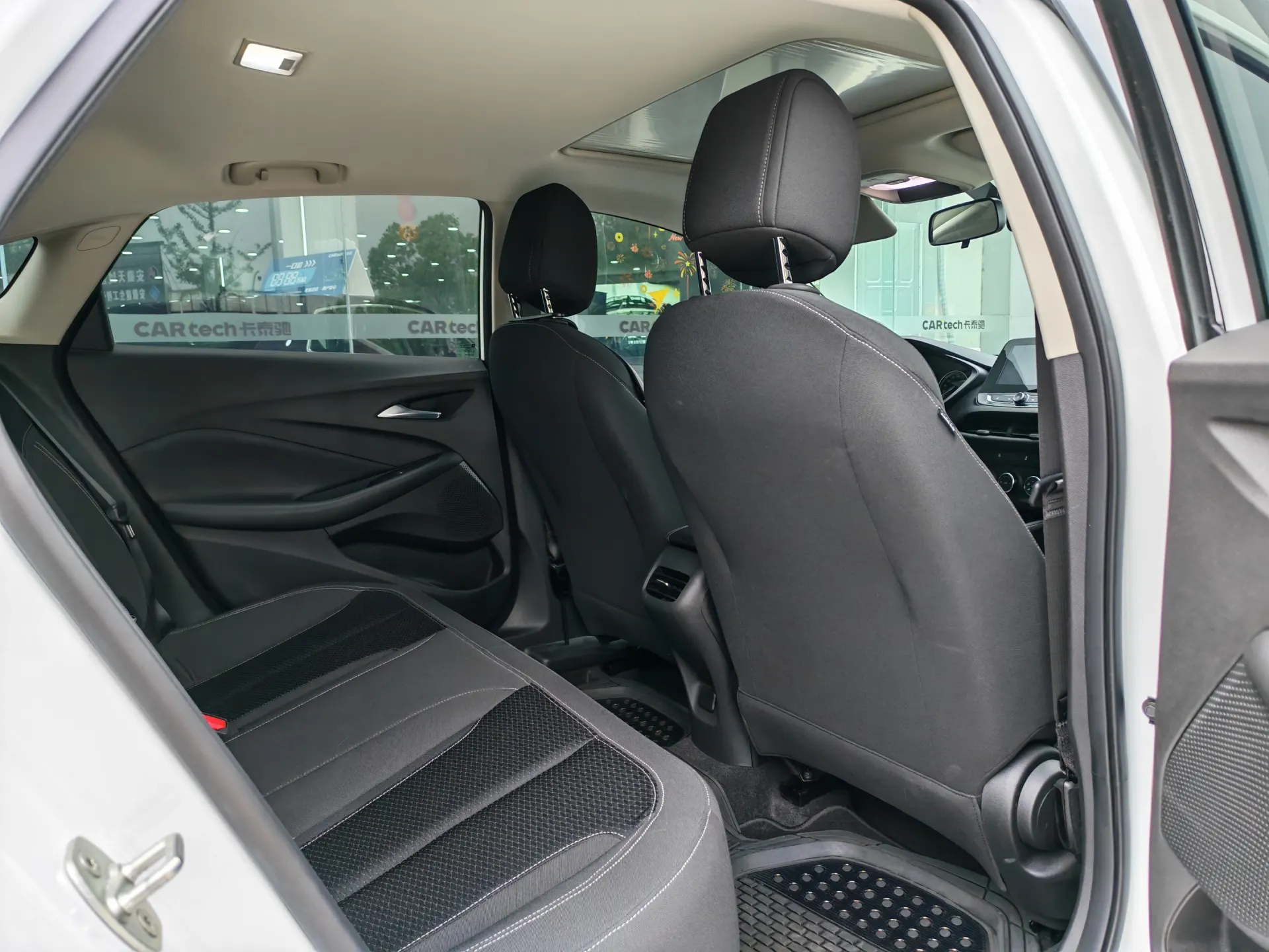 Buick Verano, 2022 14