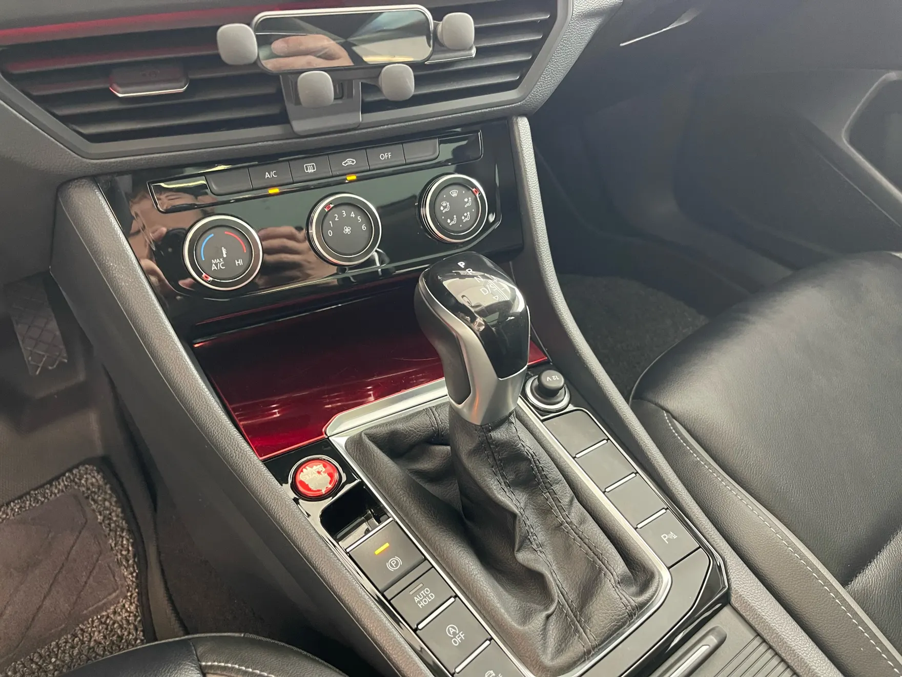 Volkswagen Sagitar, 2022 15