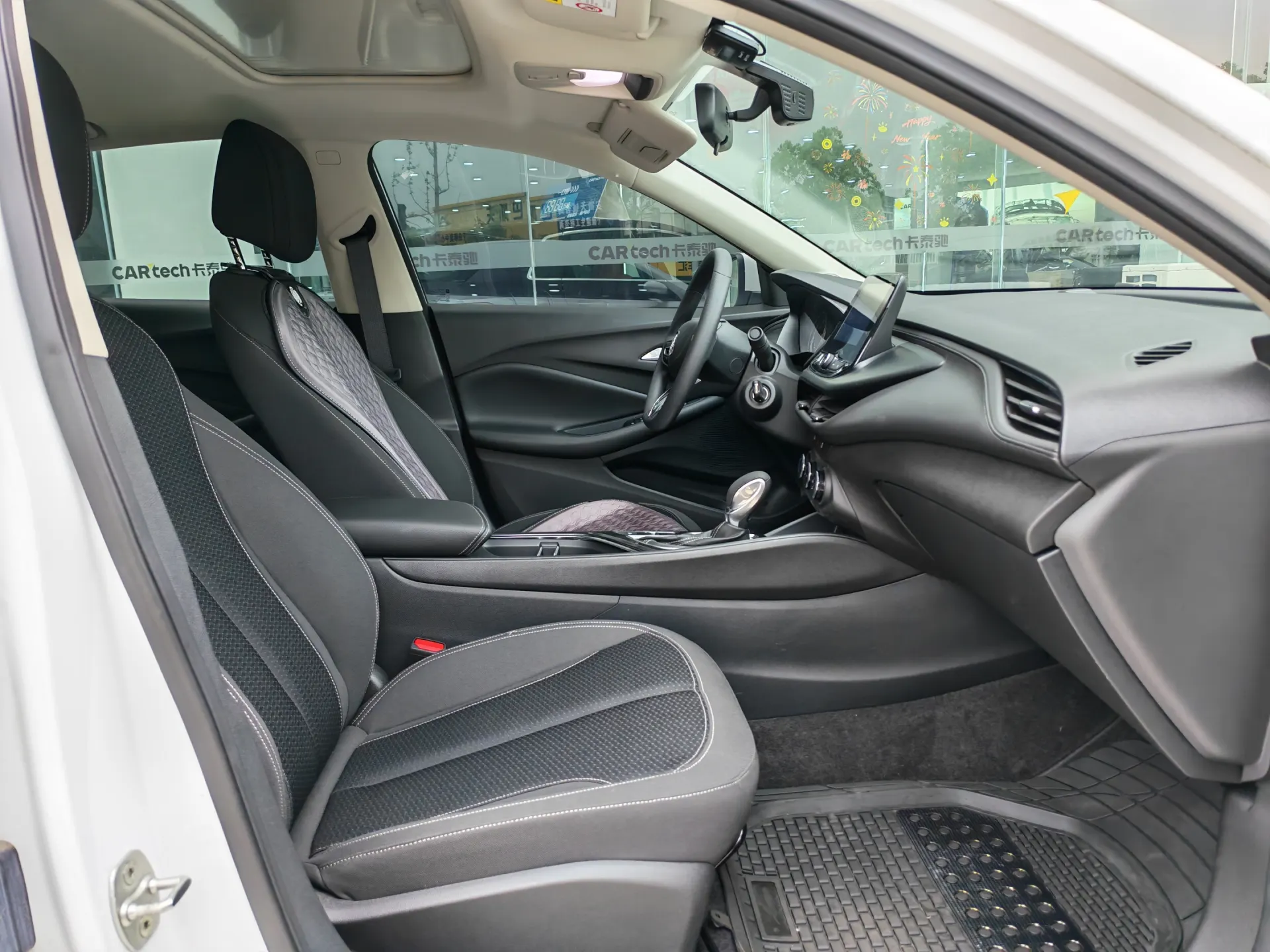 Buick Verano, 2022 11