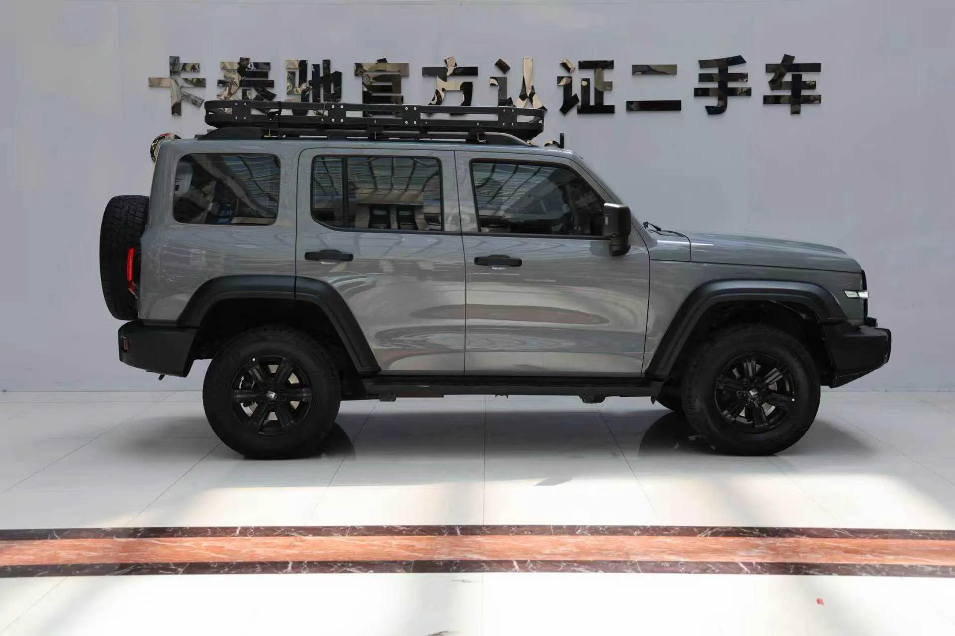 Tank 300, 2022 6
