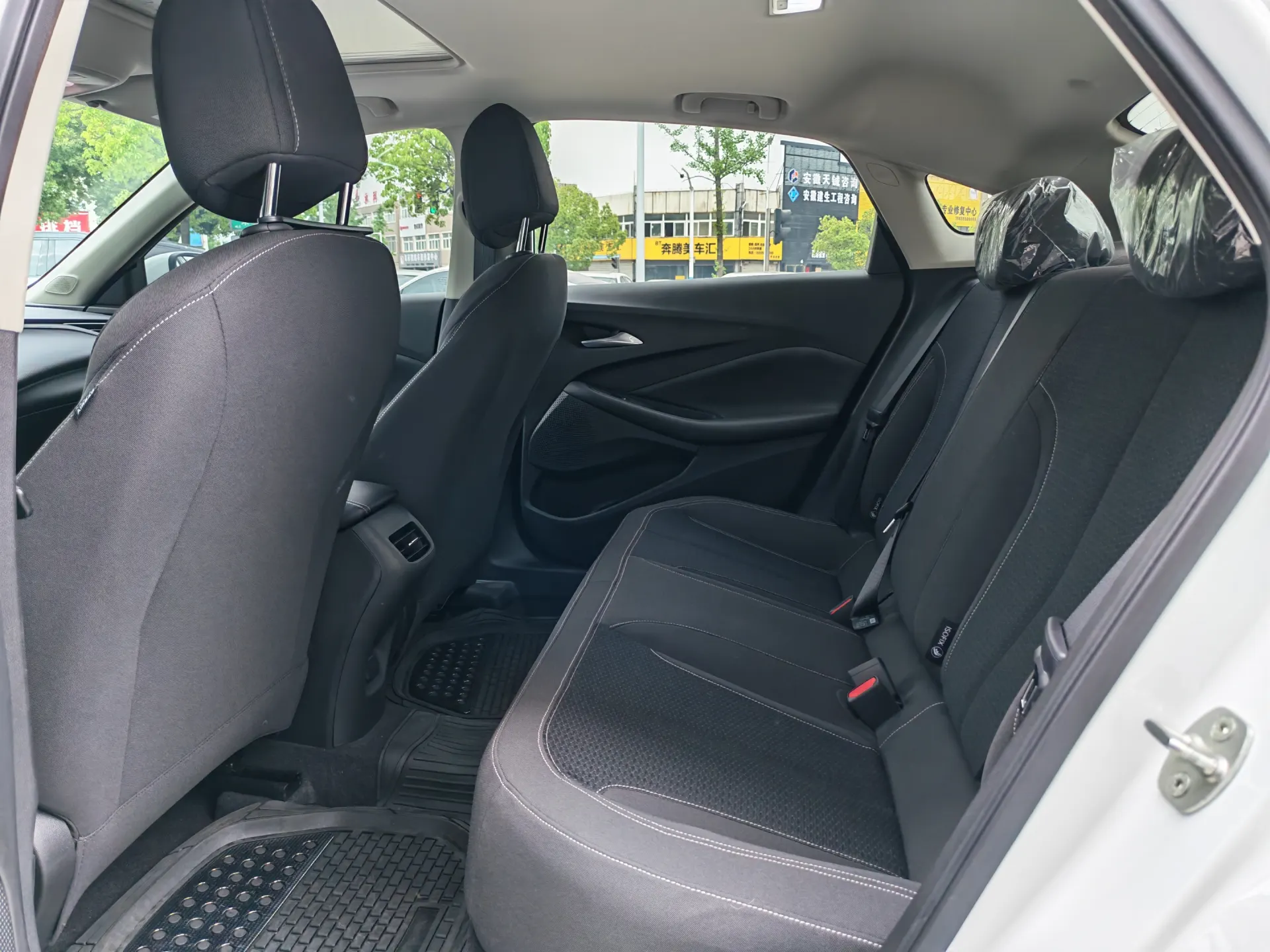 Buick Verano, 2022 12