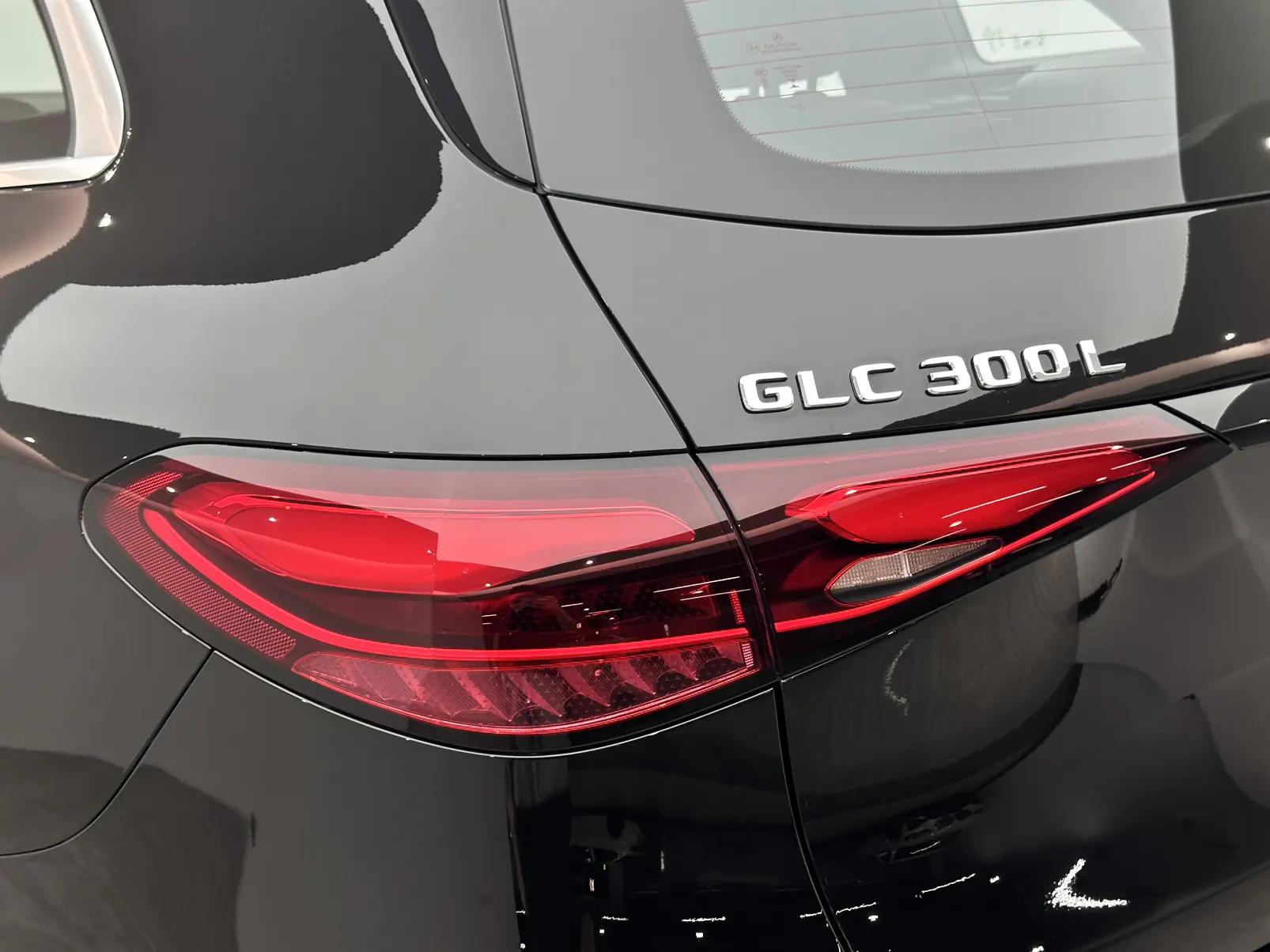 Mercedes-Benz GLC 300 L, 2023 22