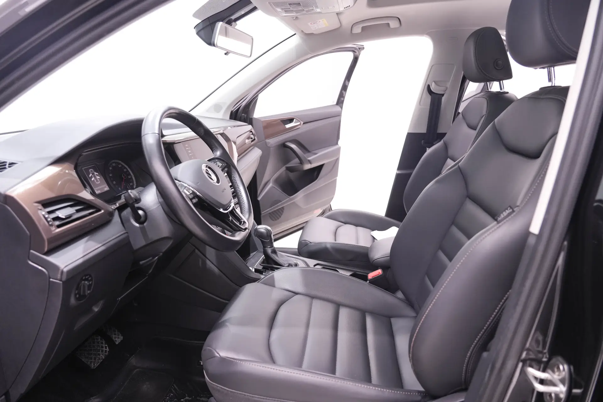 Volkswagen Tharu, 2022 19