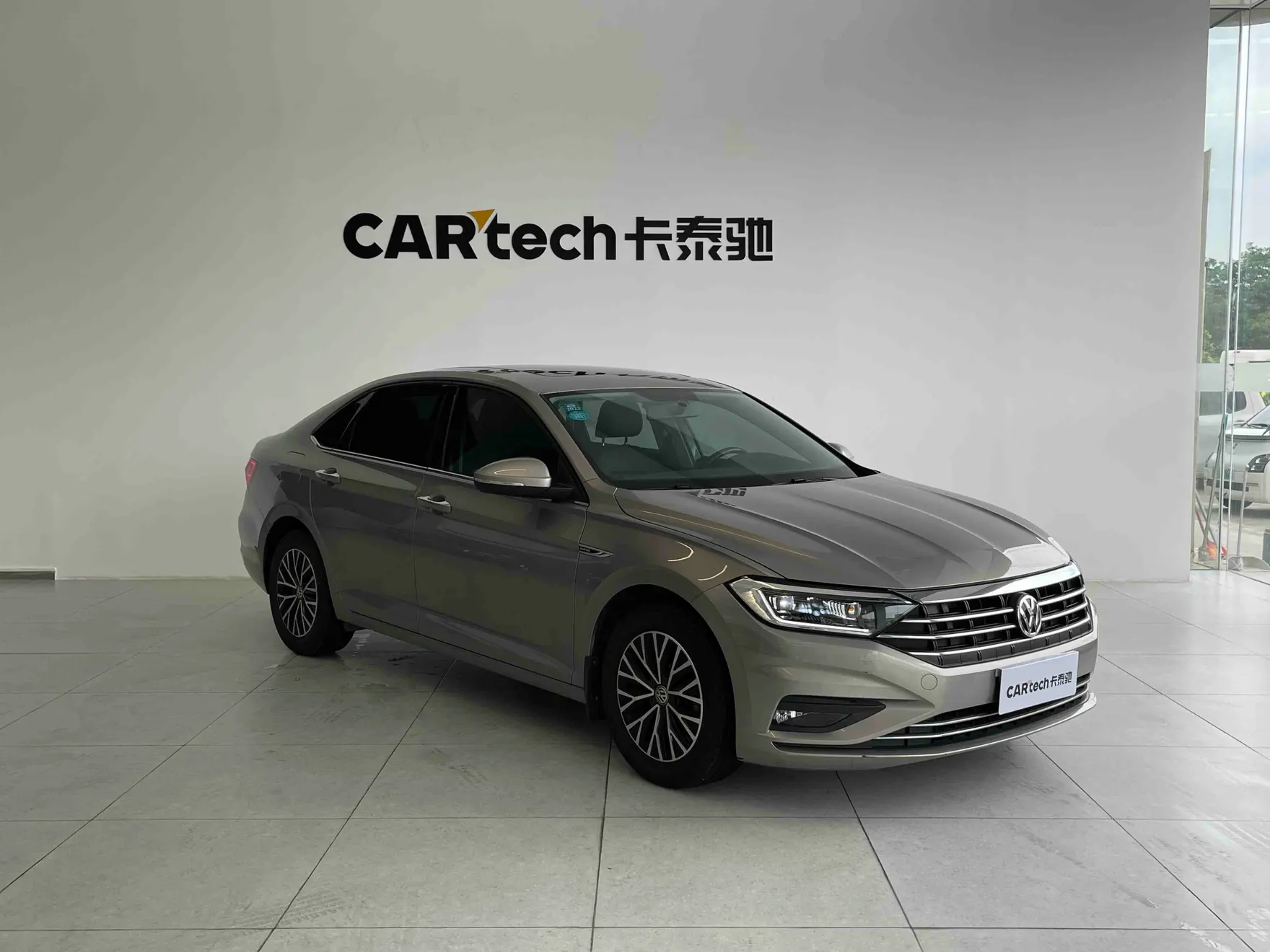 Volkswagen Sagitar, 2020 все фото