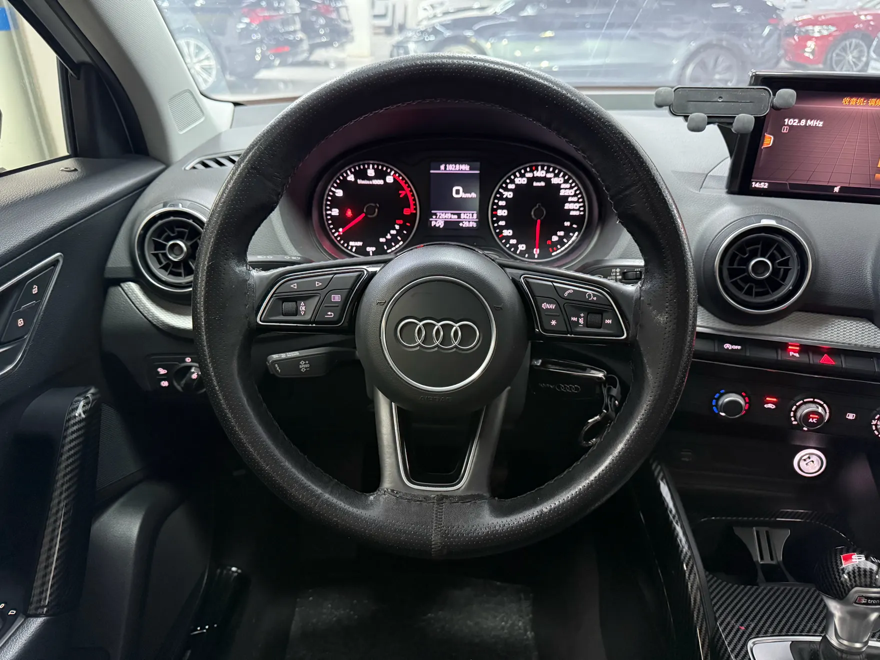 Audi Q2L 35 TFSI, 2022 6