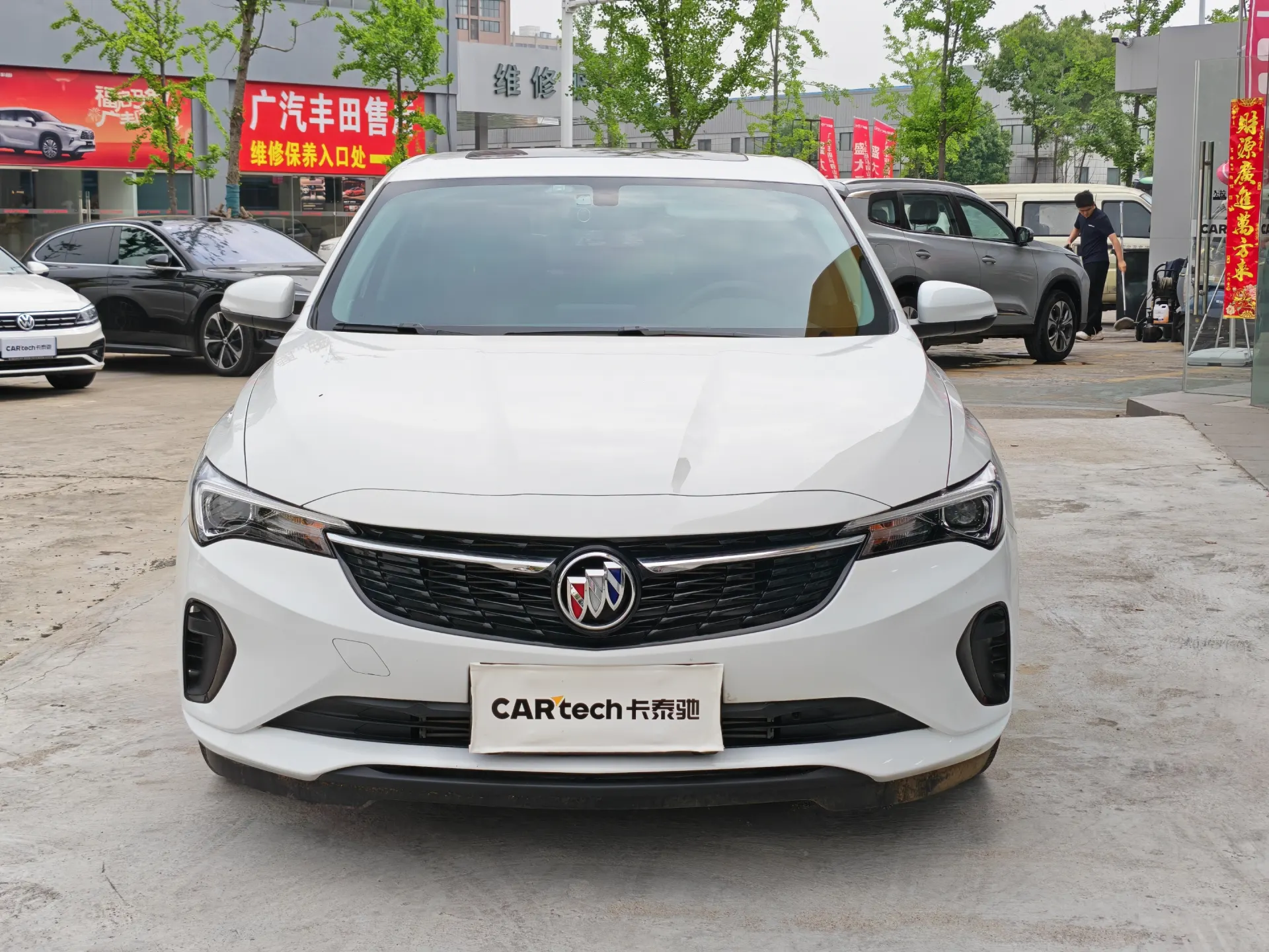 Buick Verano, 2022 2