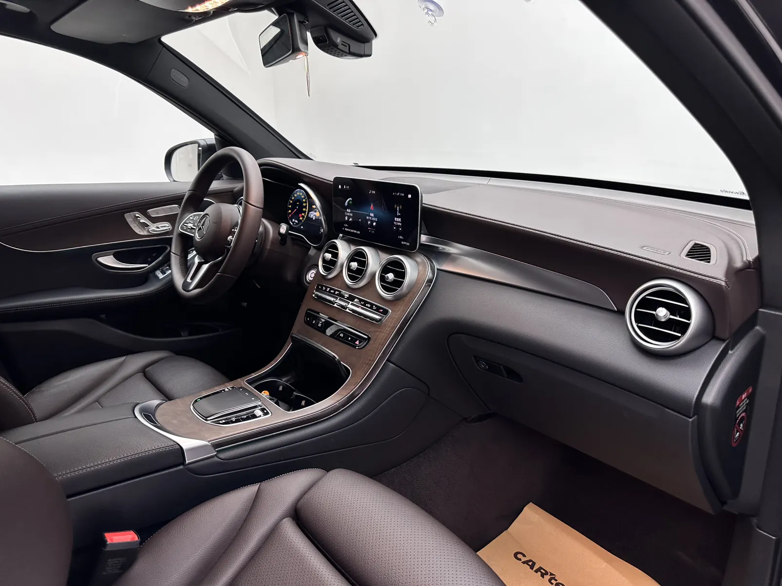 Mercedes-Benz GLC 300 L, 2022 11