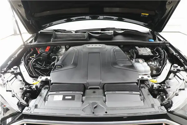 Audi Q7 45 TFSI, 2021 7