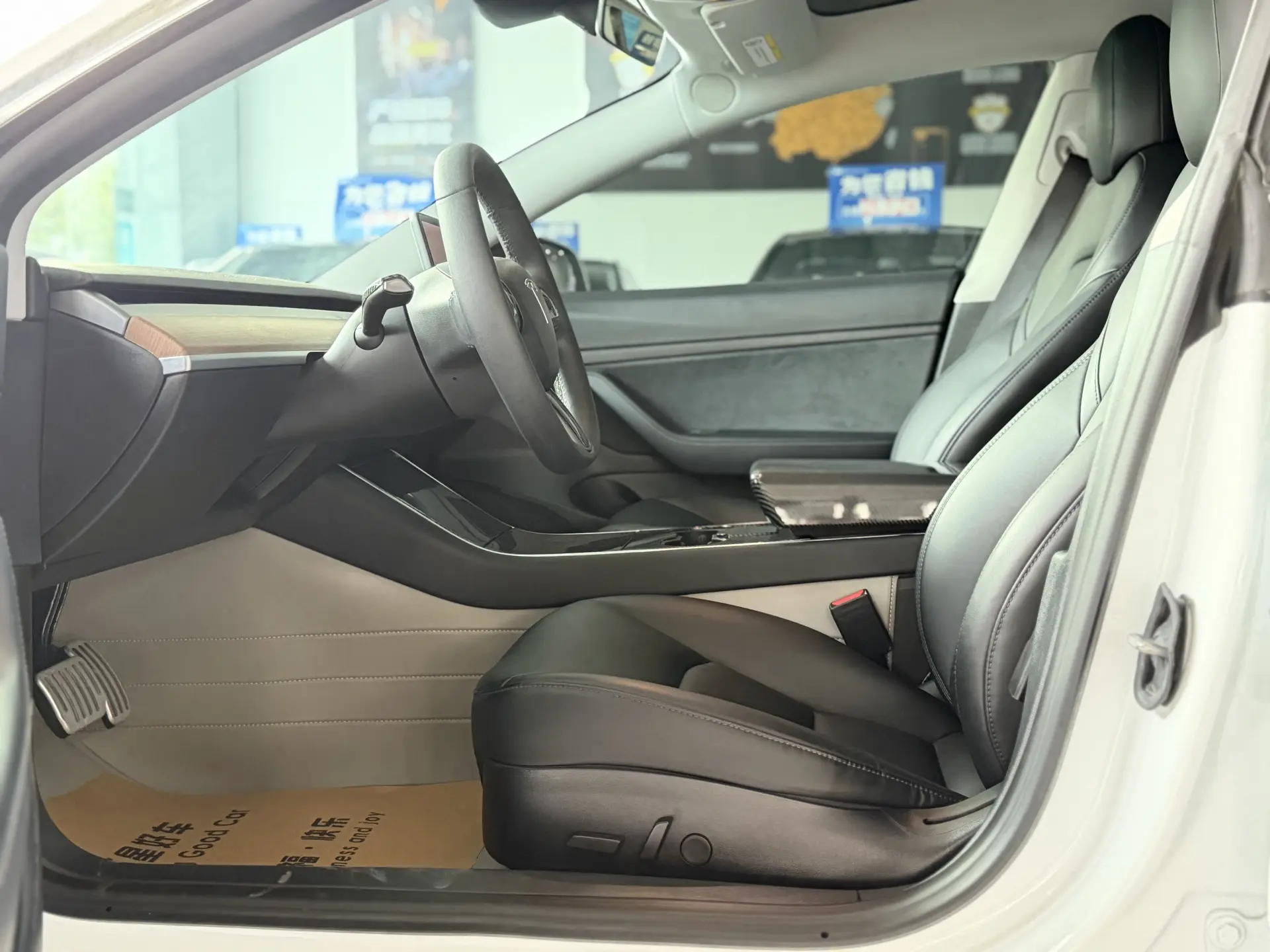 Tesla Model 3, 2020 4