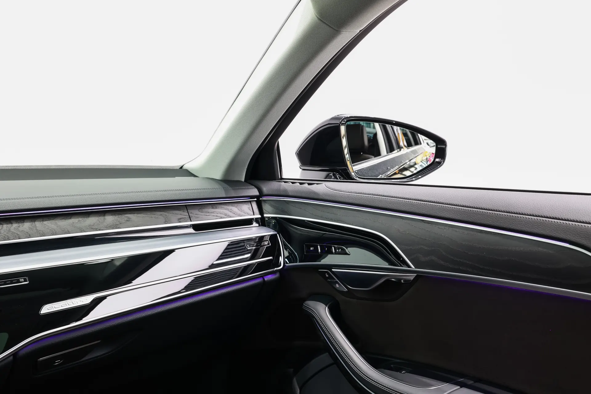 Audi A8L 50 TFSI, 2023 23