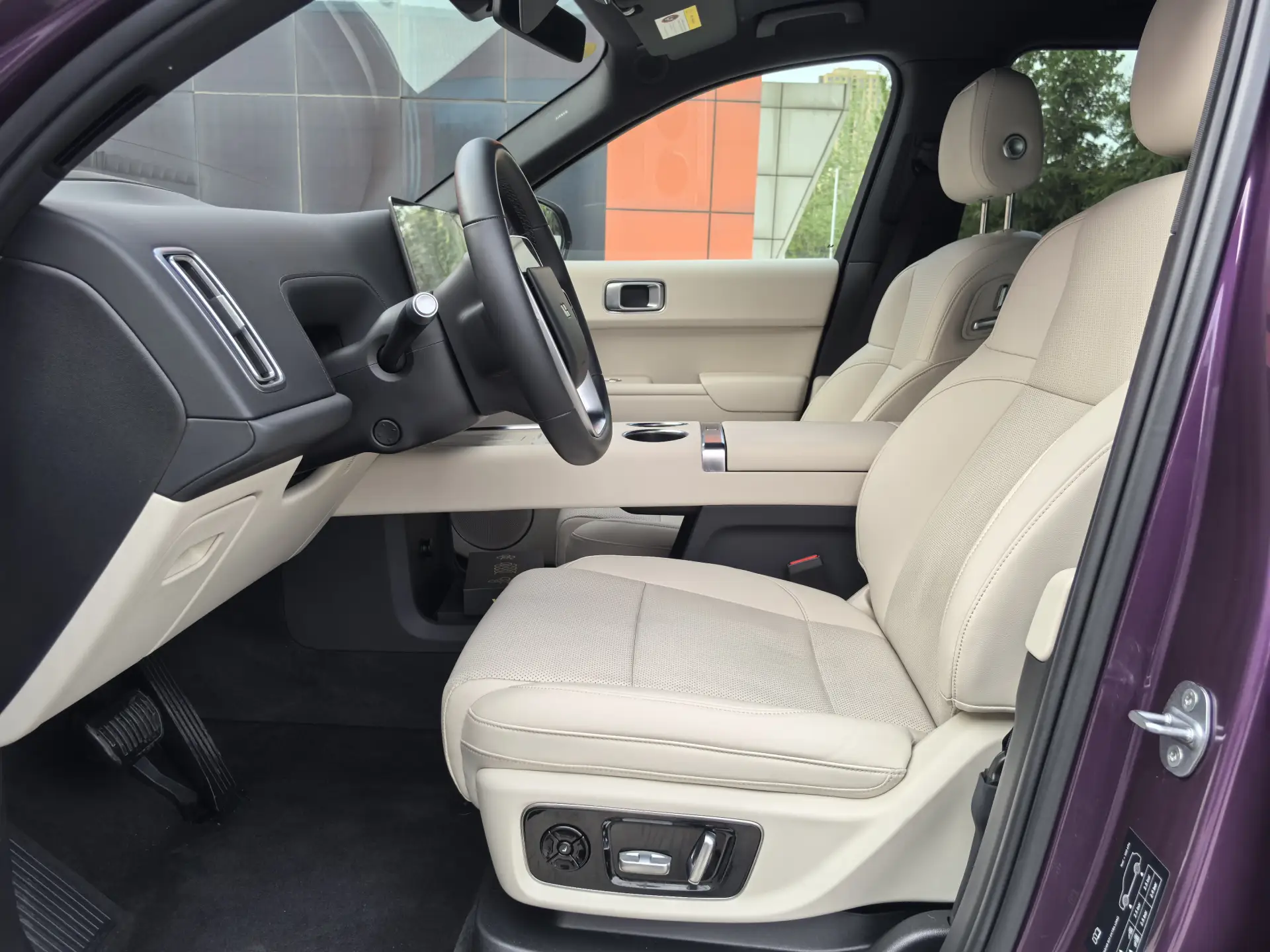 Li Auto L9, 2025 13