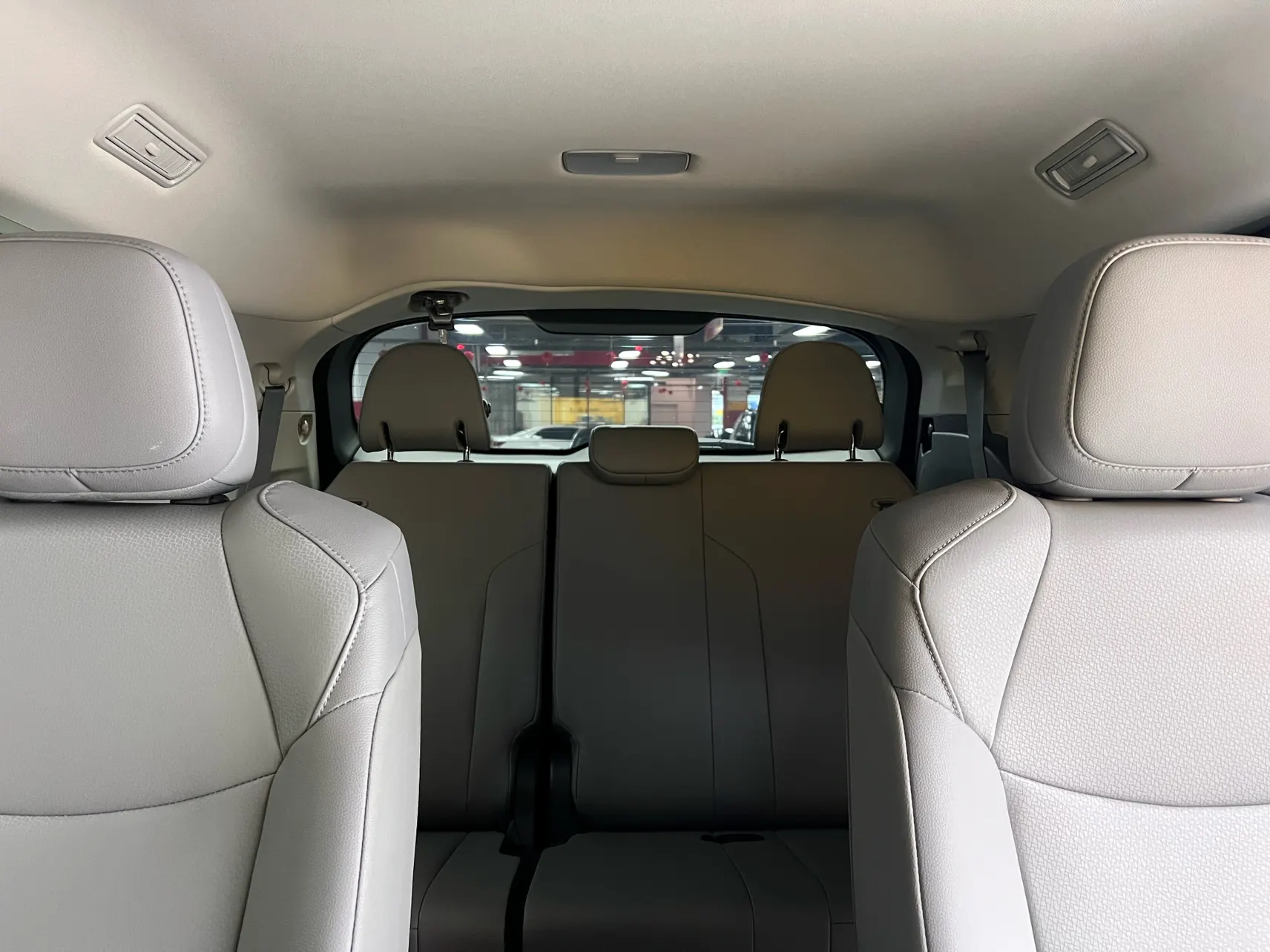Toyota Granvia, 2024 31