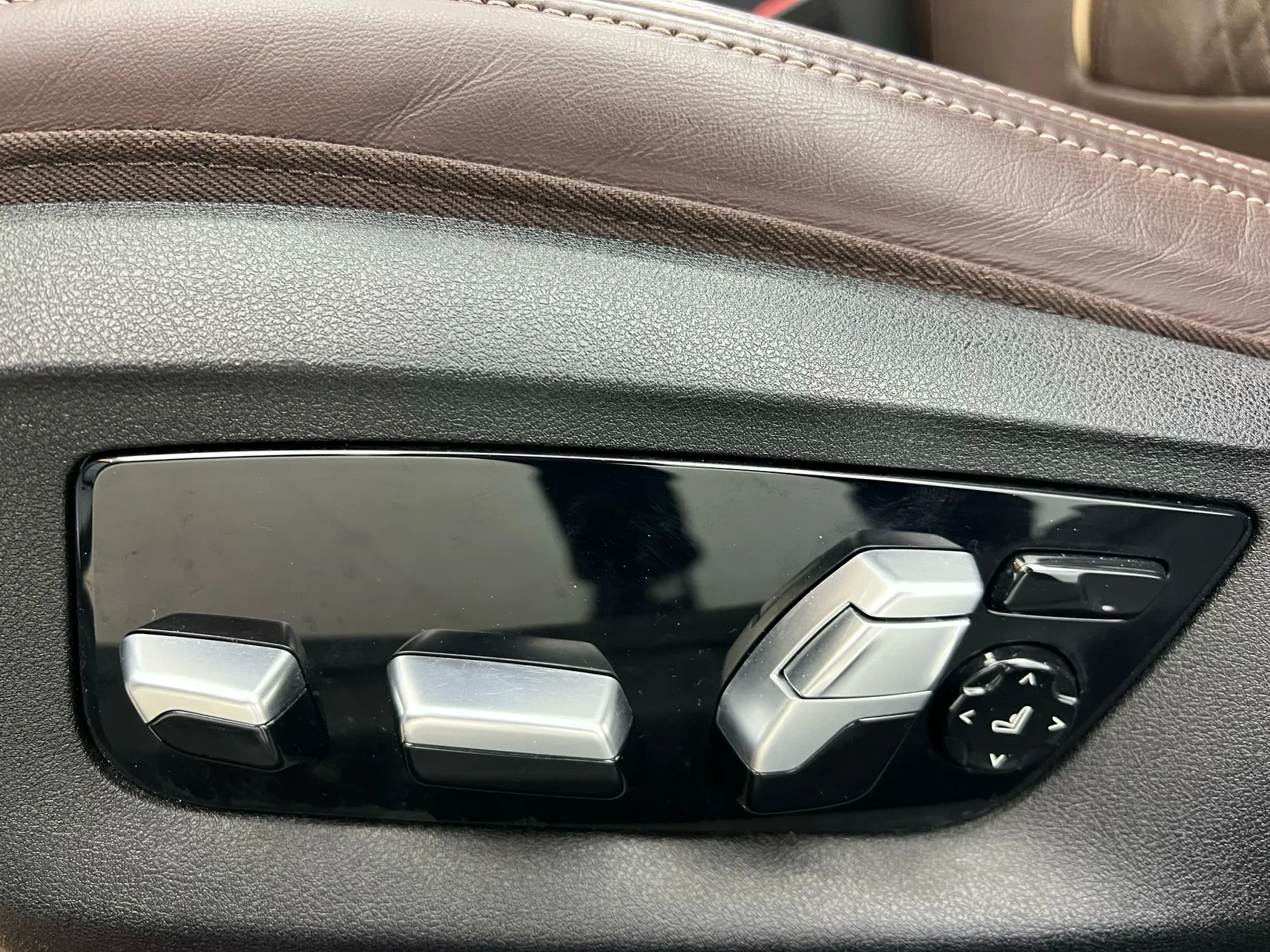 BMW 6GT, 2018 29