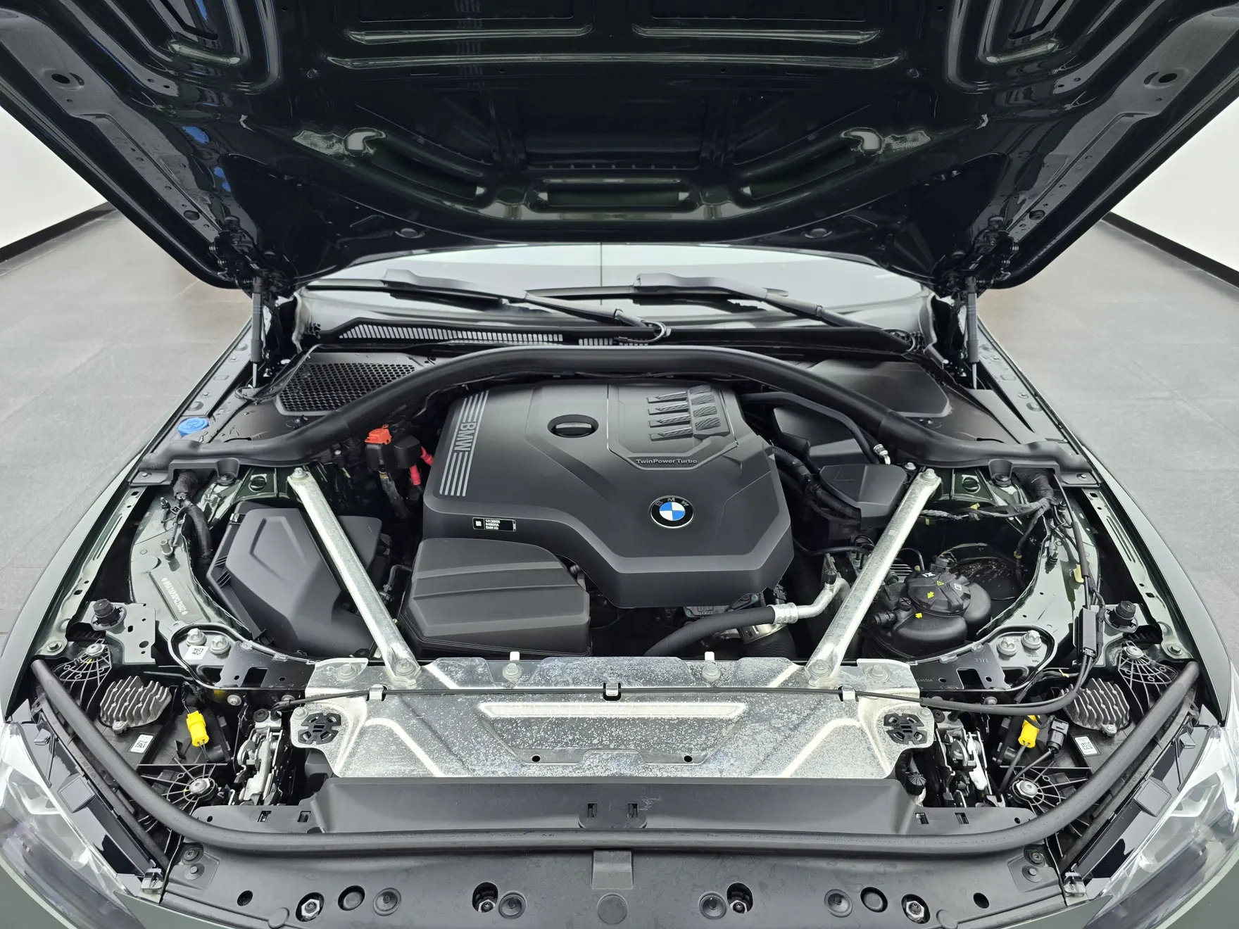 BMW 425i, 2023 11