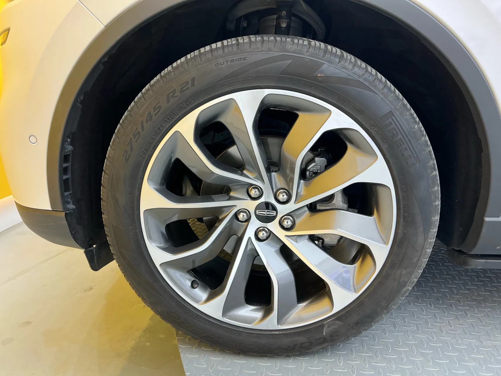 Lincoln Aviator, 2021 10