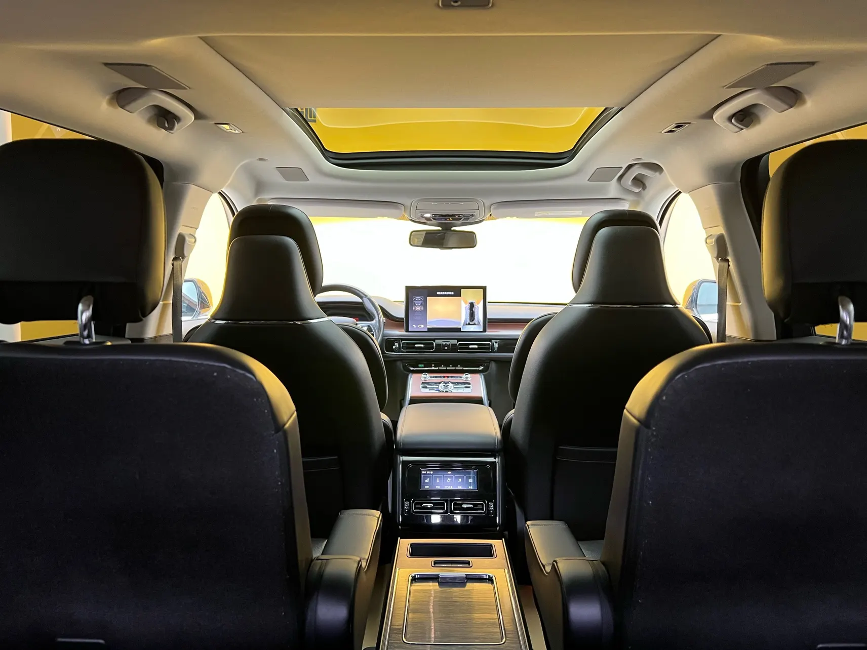 Lincoln Aviator, 2021 38