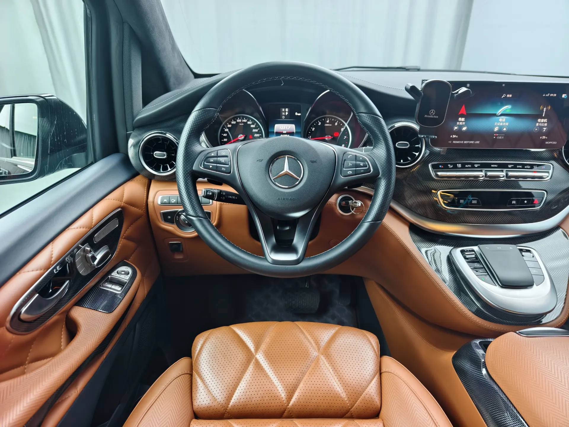 Mercedes-Benz Rhine Traveller, 2024 9