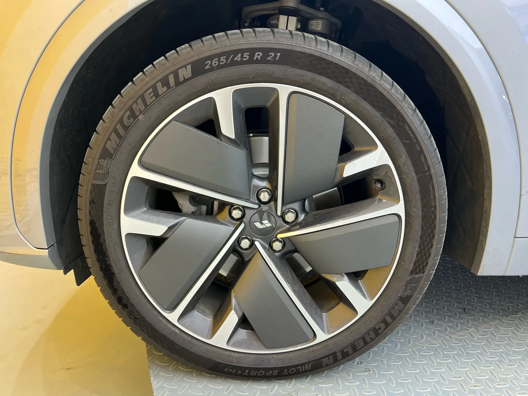 Li Auto L7, 2025 10