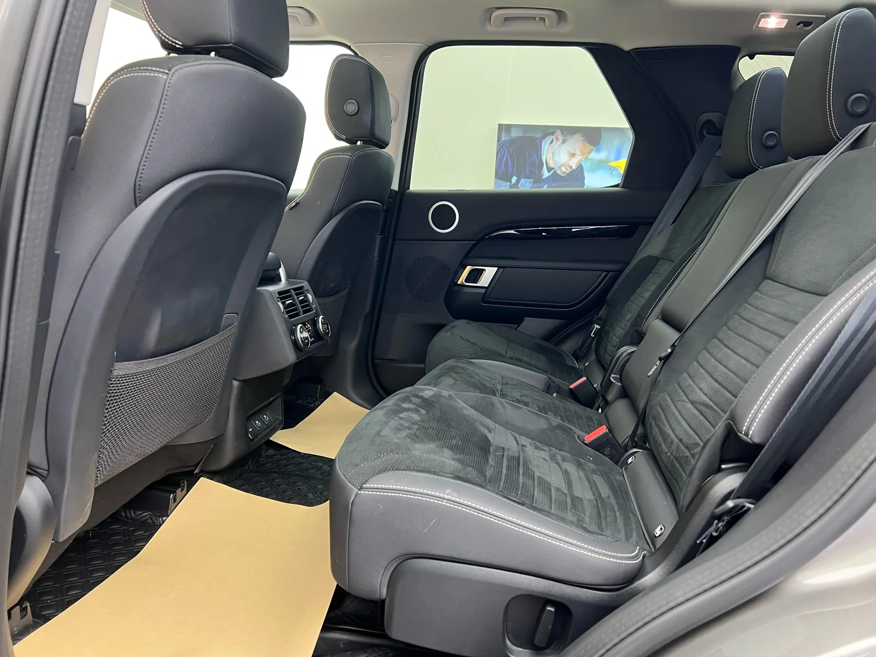 Land Rover Discovery, 2024 20