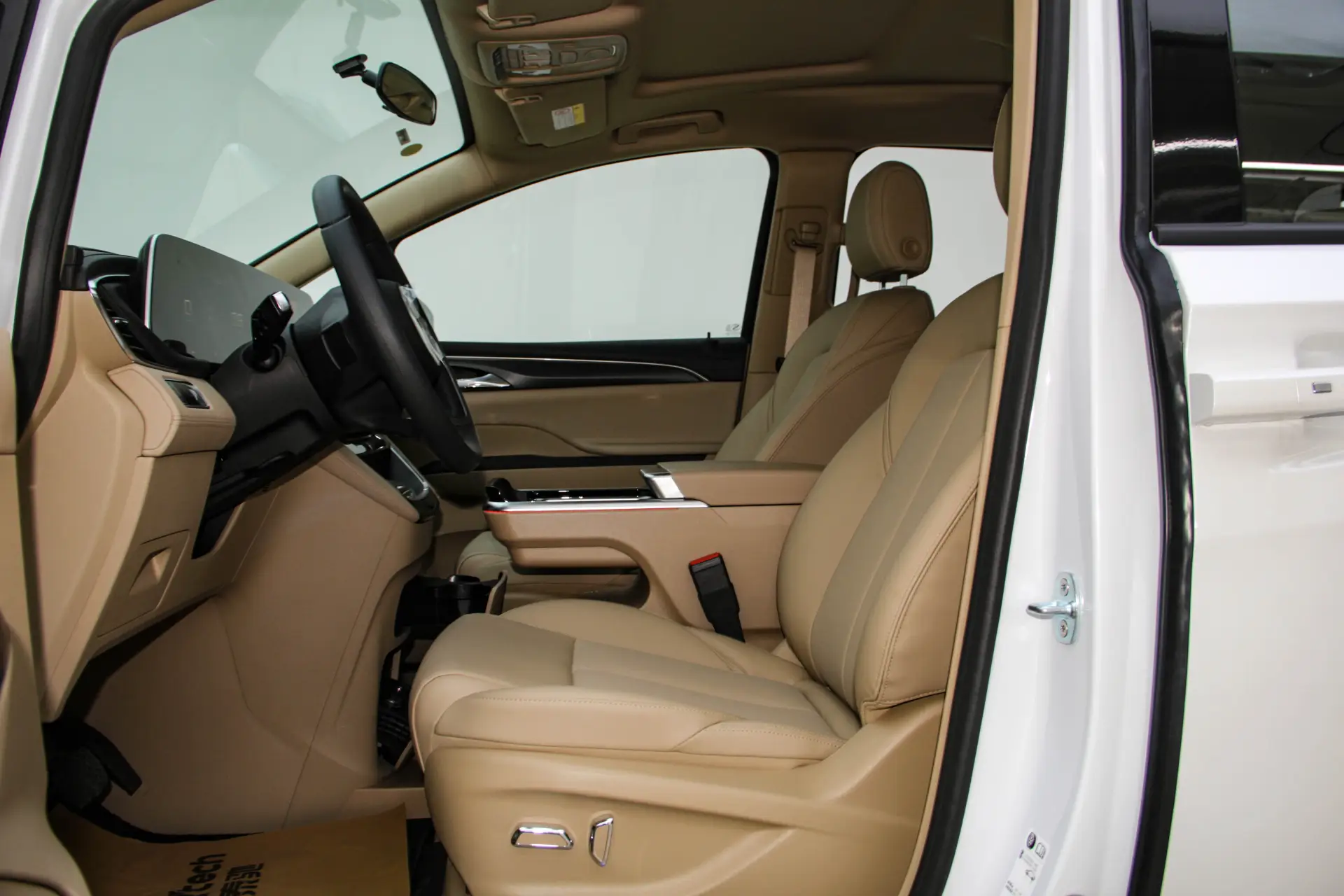 Buick GL8, 2026 16