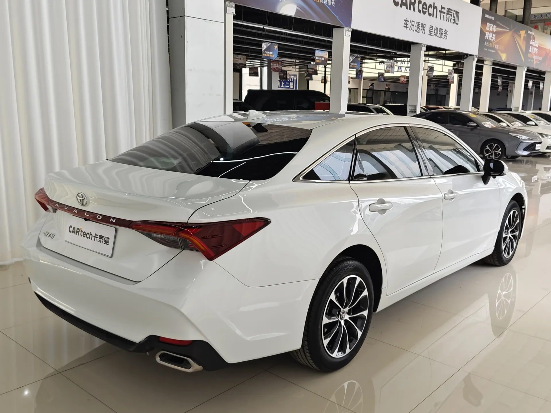Toyota Avalon, 2023 3