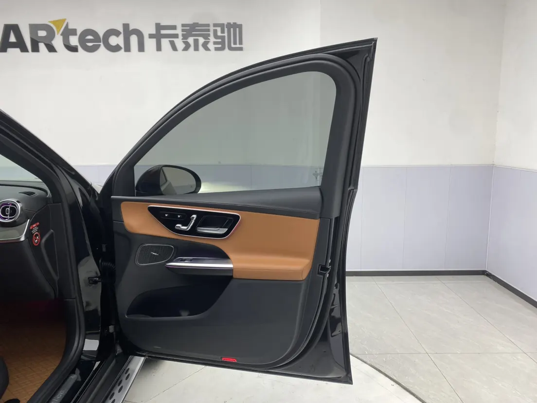 Mercedes-Benz GLC 260 L, 2025 26